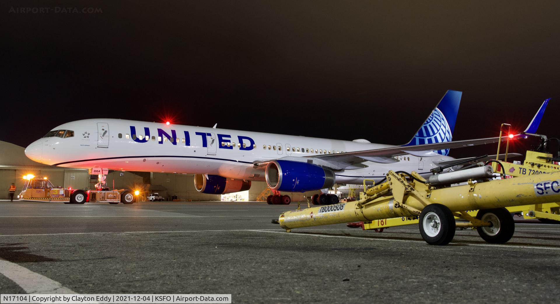 N17104, 1994 Boeing 757-224 C/N 27294, SFO 2021.