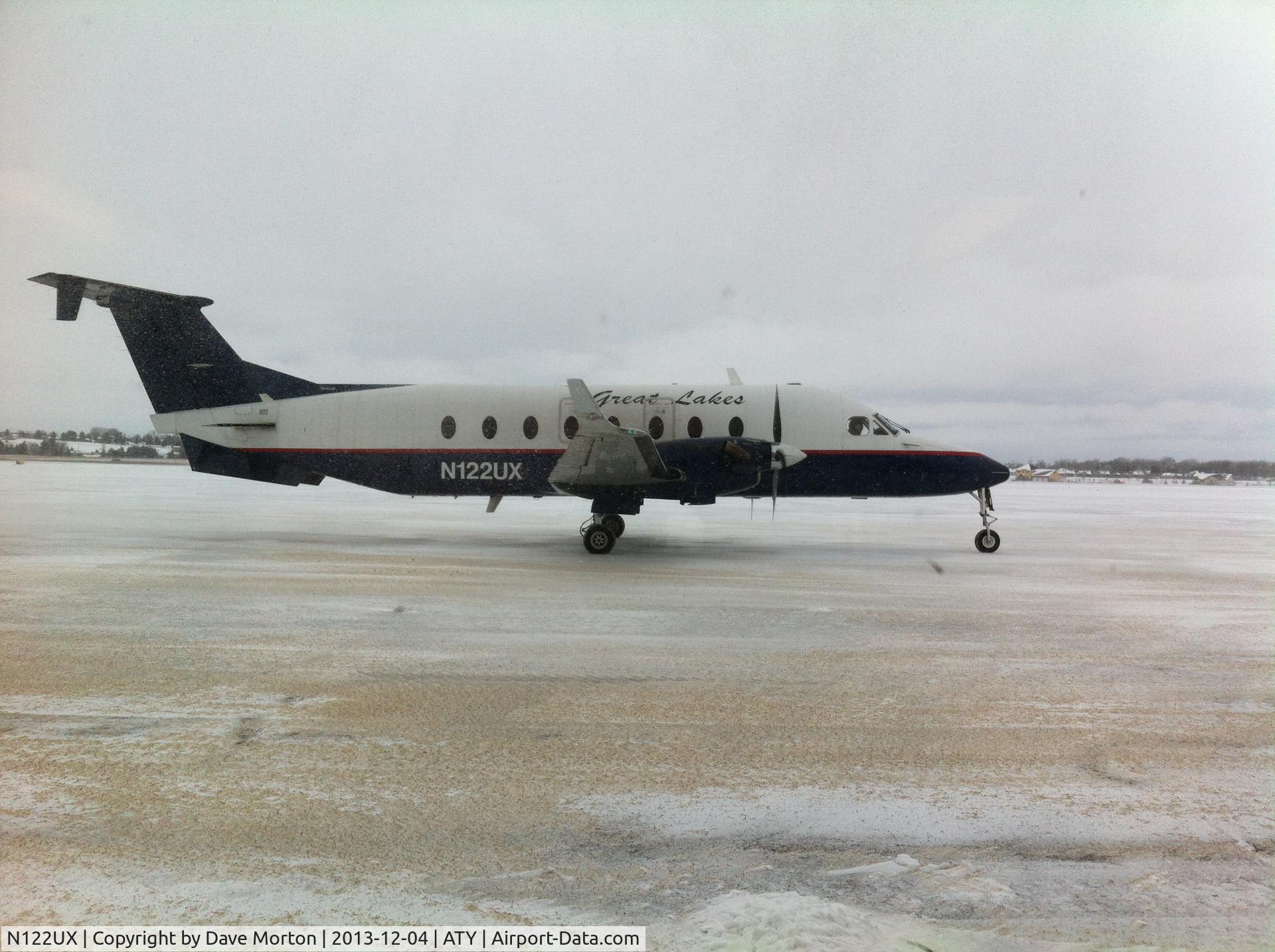 N122UX, 1994 Beech 1900D C/N UE-122, Watertown SD Regional Airport (ATY), 04 December, 2013