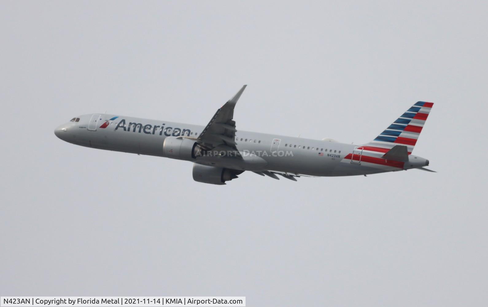 N423AN, 2021 Airbus A321-253NX C/N 10329, MIA 2021
