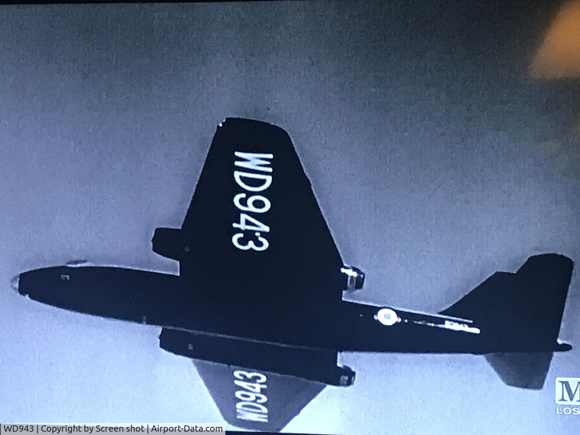 WD943, 1951 English Electric Canberra B.2 C/N 71025, From movie The Crawling Eye