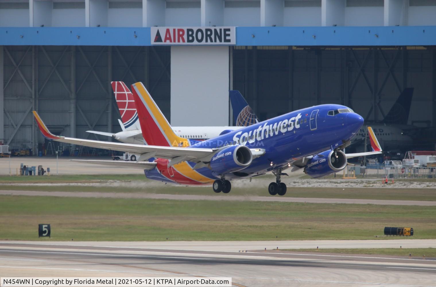 N454WN, 2004 Boeing 737-7H4 C/N 29851, TPA 2021