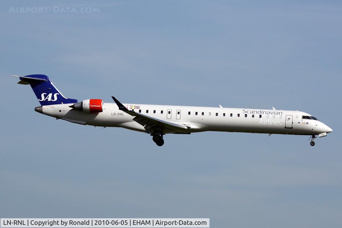 LN-RNL, 2010 Bombardier CRJ-900LR (CL-600-2D24) C/N 15250, at spl