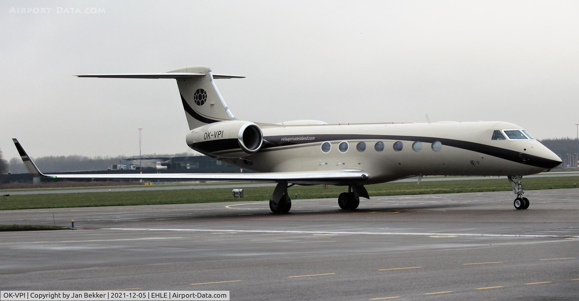OK-VPI, 2008 Gulfstream Aerospace GV-SP (G550) C/N 5189, Arriving Lelystad Airport. Probably for a new livery by Satys