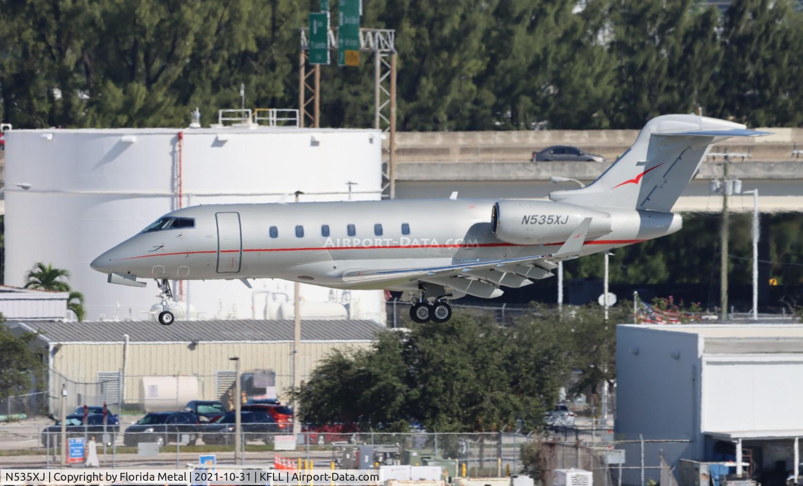 N535XJ, 2006 Bombardier Challenger 300 (BD-100-1A10) C/N 20137, FLL 2021