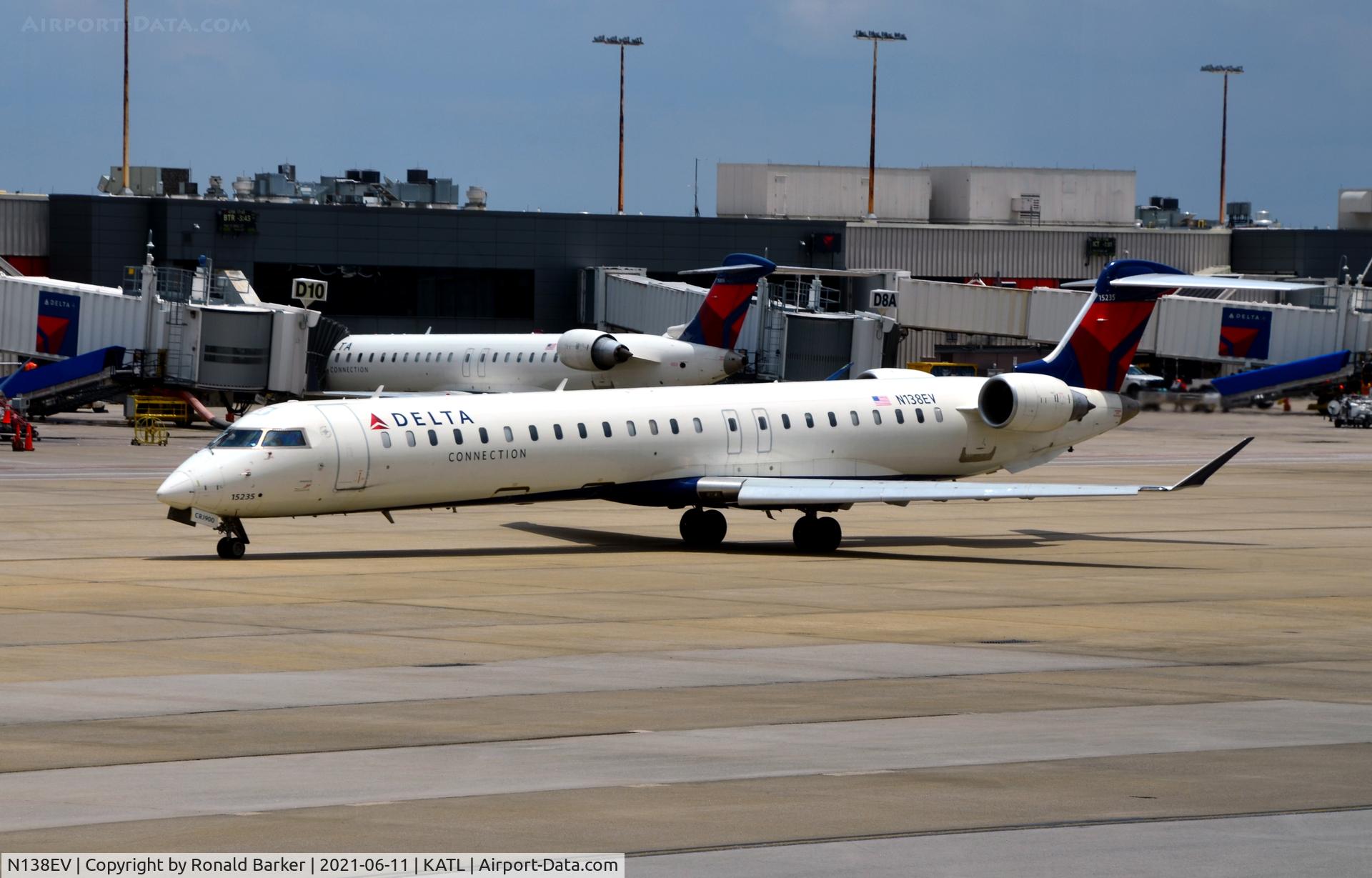 N138EV, 2010 Bombardier CRJ-900ER (CL-600-2D24) C/N 15235, Taxi Atlanta