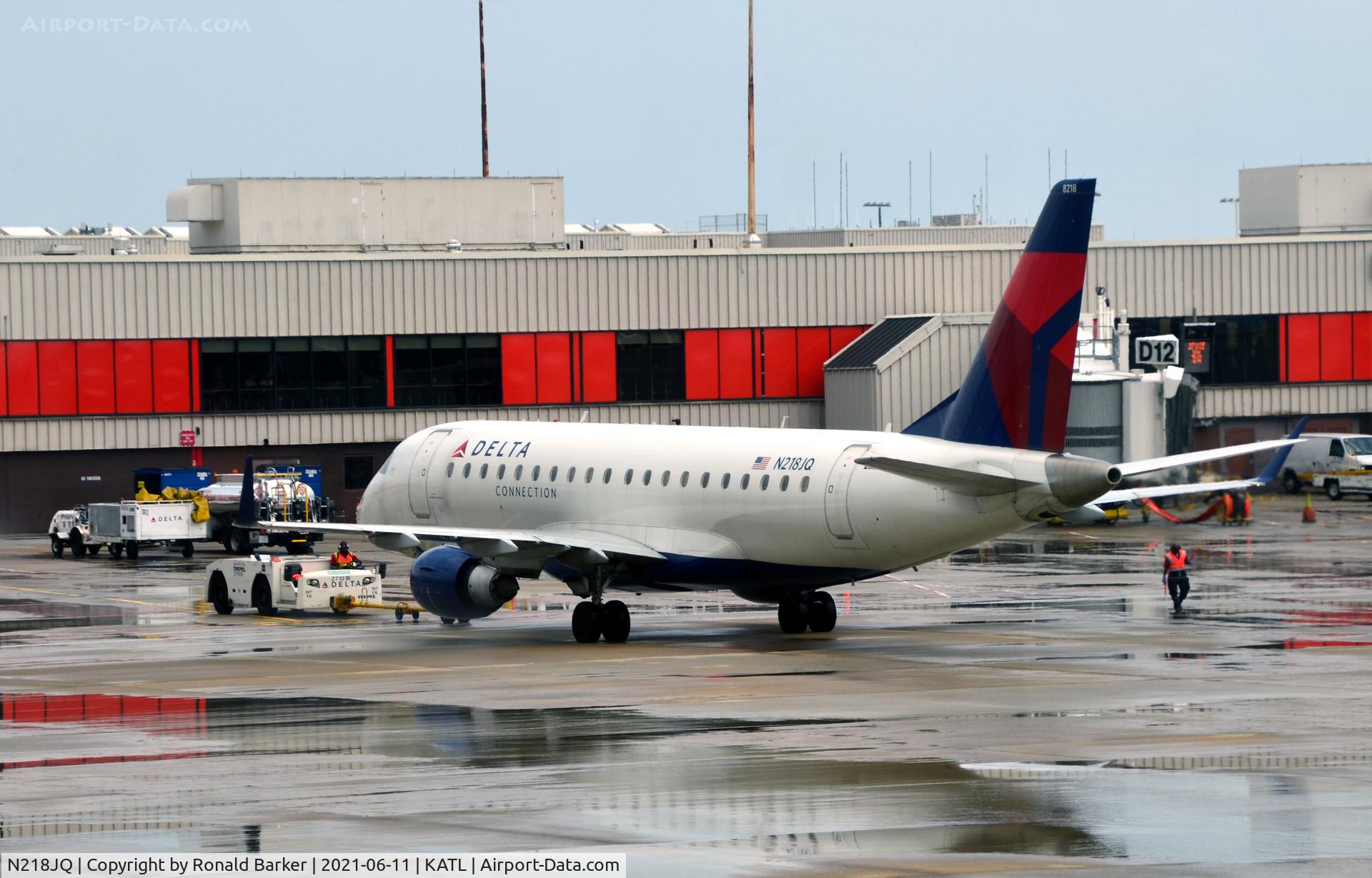 N218JQ, 2007 Embraer 175LR (ERJ-170-200LR) C/N 17000186, Push back Atlanta