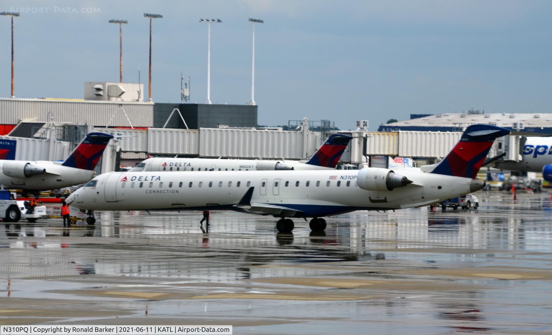N310PQ, 2014 Bombardier CRJ-900 NG (CL-600-2D24) C/N 15310, Pushback Atlanta