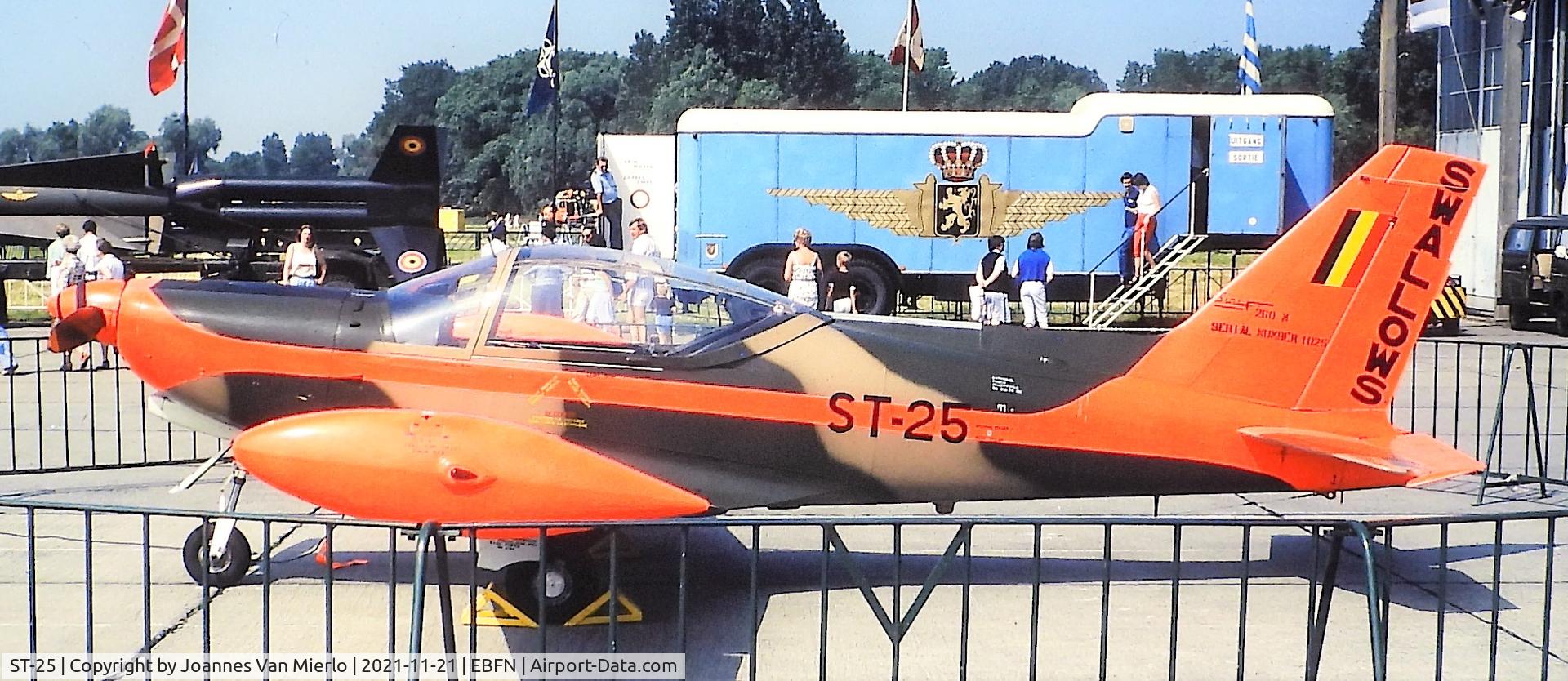 ST-25, 1970 SIAI-Marchetti SF-260MB C/N 10-25, Slide scan