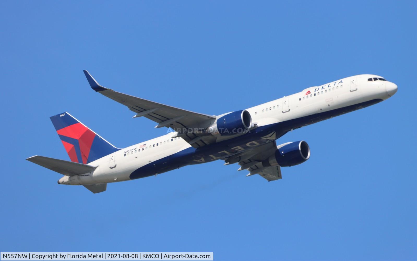 N557NW, 2002 Boeing 757-251 C/N 33393, MCO 2021
