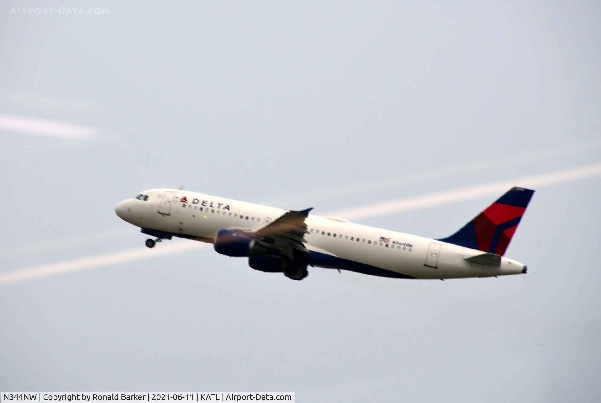 N344NW, 1993 Airbus A320-212 C/N 388, Takeoff Atlanta