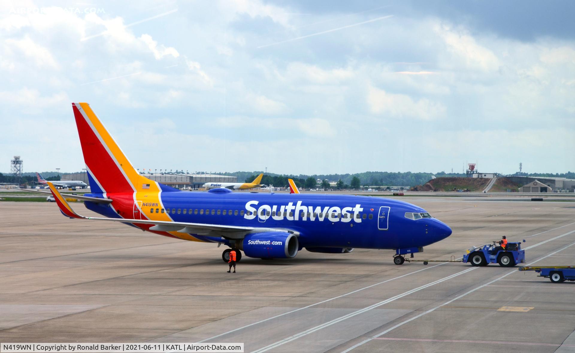 N419WN, 2001 Boeing 737-7H4 C/N 29824, Pushback Atlanta