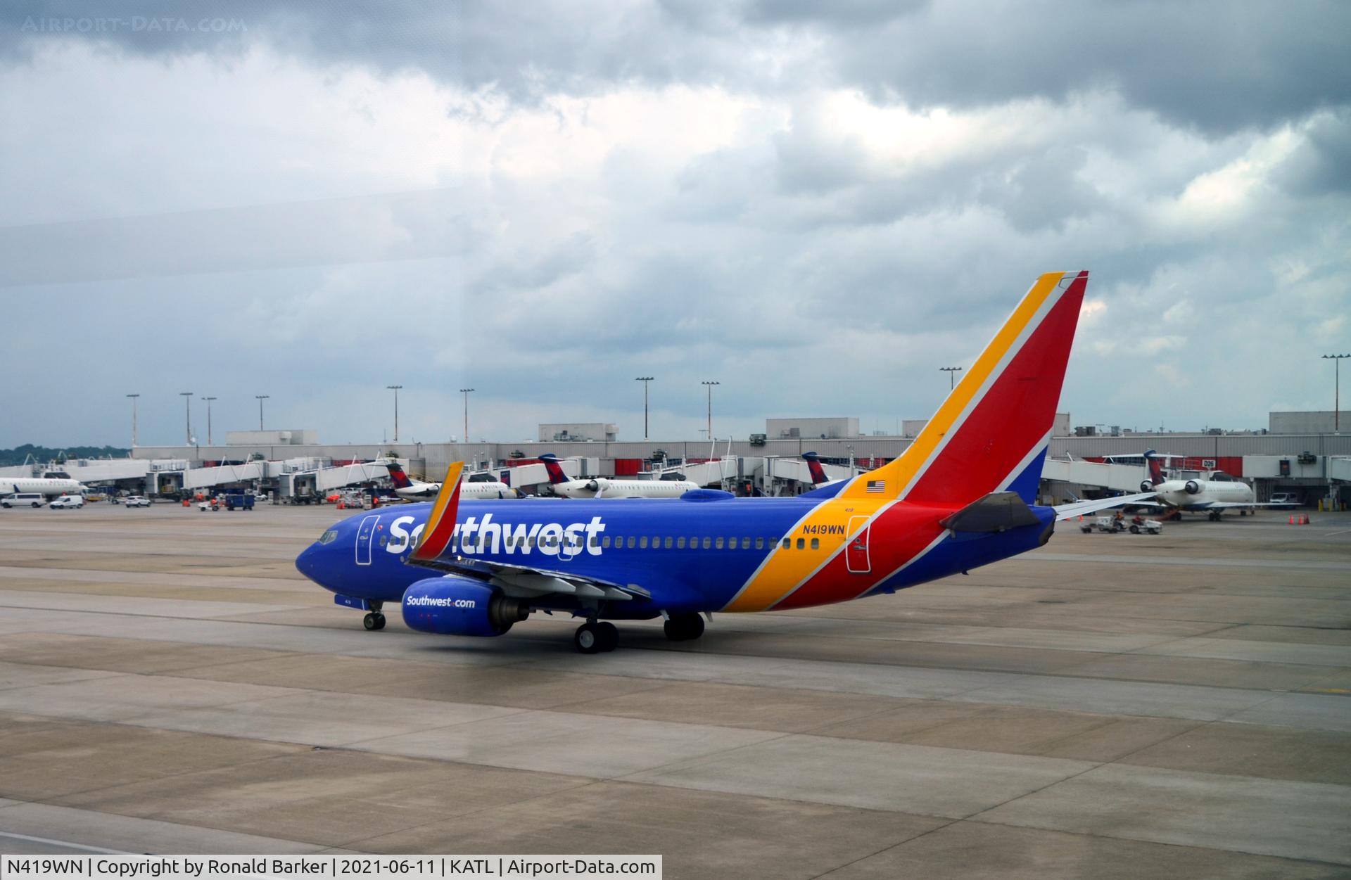 N419WN, 2001 Boeing 737-7H4 C/N 29824, Taxi Atlanta