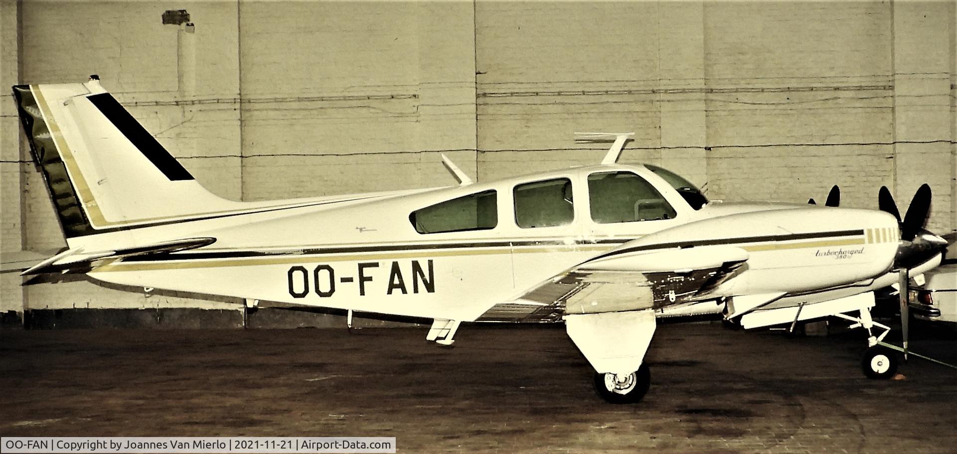 OO-FAN, Beech 56TC Baron C/N TG-10, Slide scan