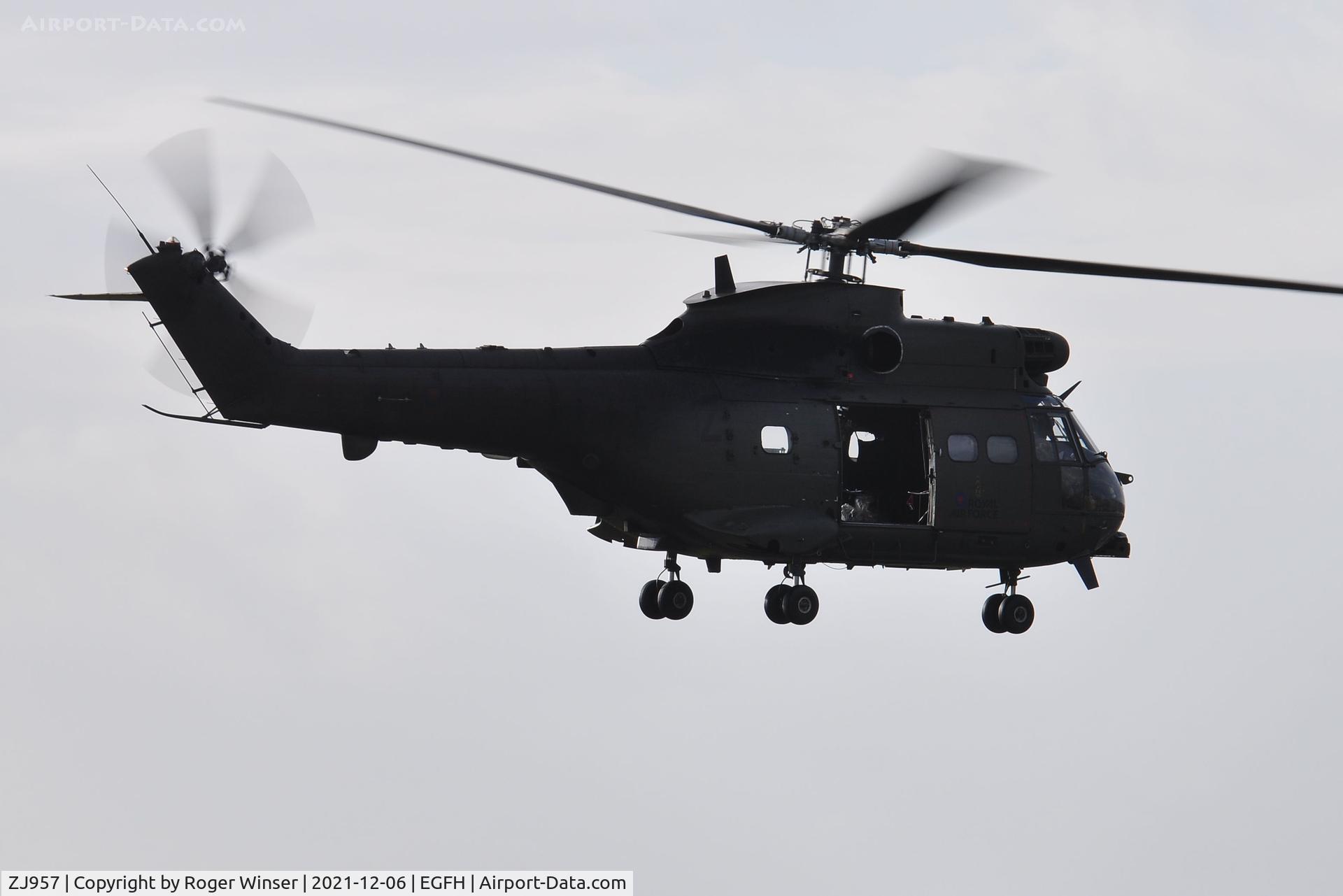 ZJ957, Westland Puma HC.2 C/N 1474, RAF Puma departing.