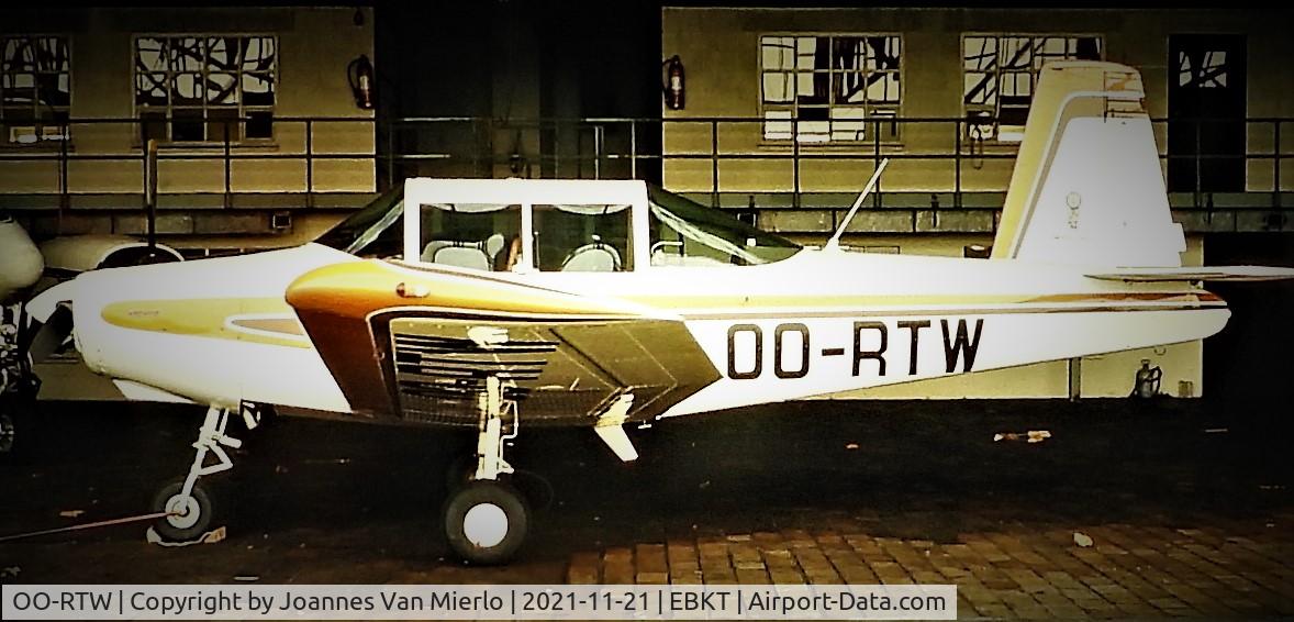 OO-RTW, 1980 Varga 2150A Kachina C/N VAC-158-80, Slide scan