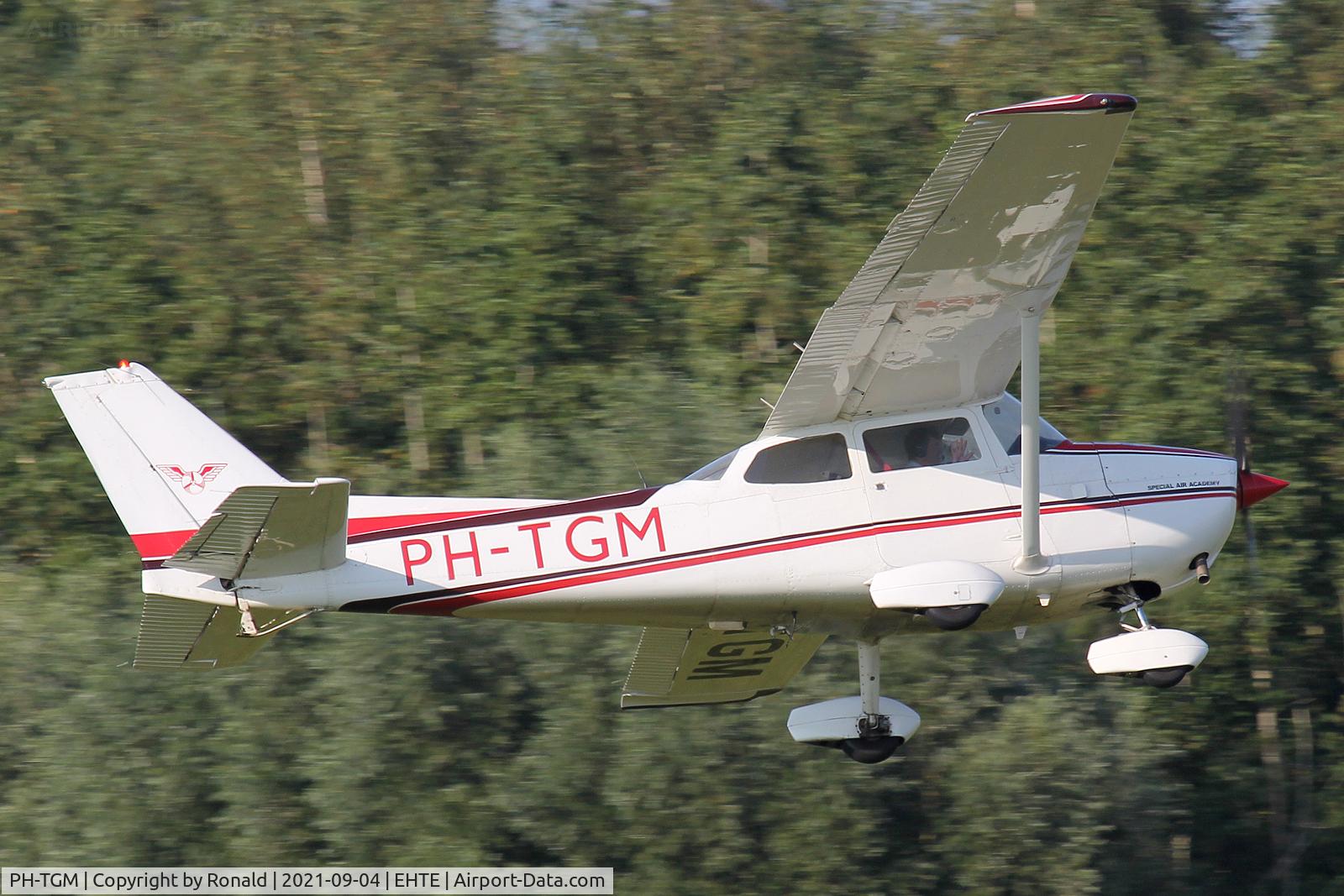PH-TGM, 1979 Reims F172N Skyhawk C/N 1887, at teuge