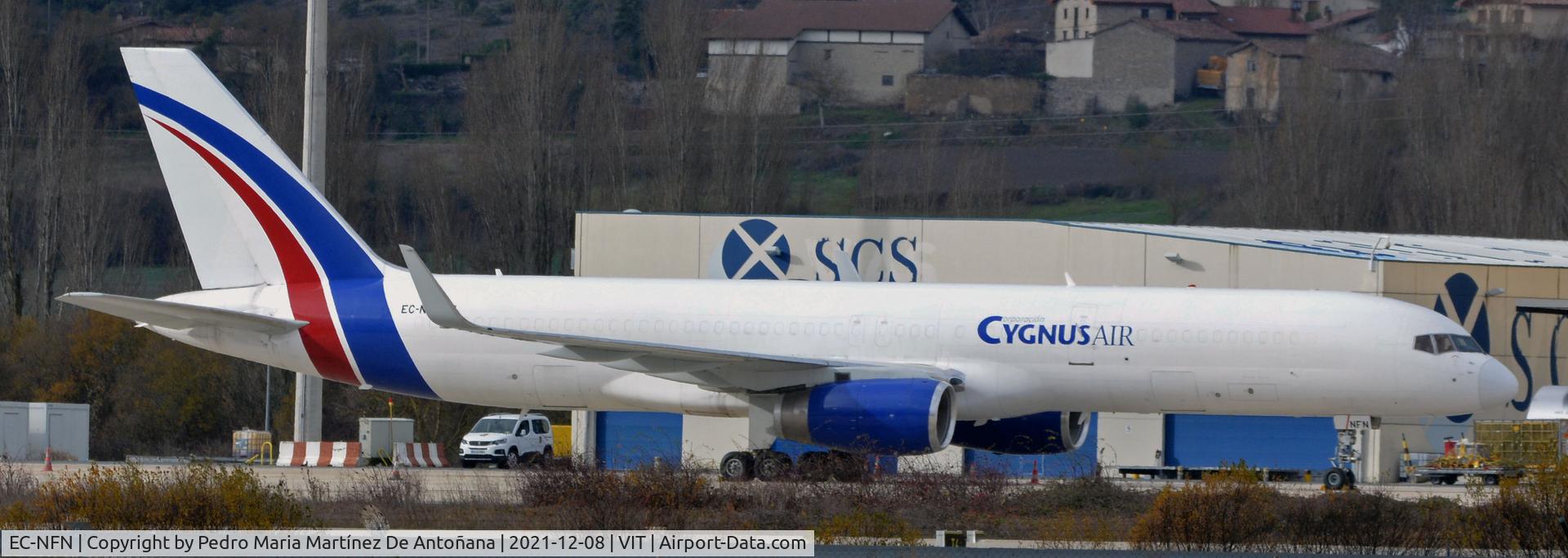 EC-NFN, 1991 Boeing 757-223F C/N 24617, Aeropuerto de Foronda - Vitoria-Gasteiz - Euskadi - España