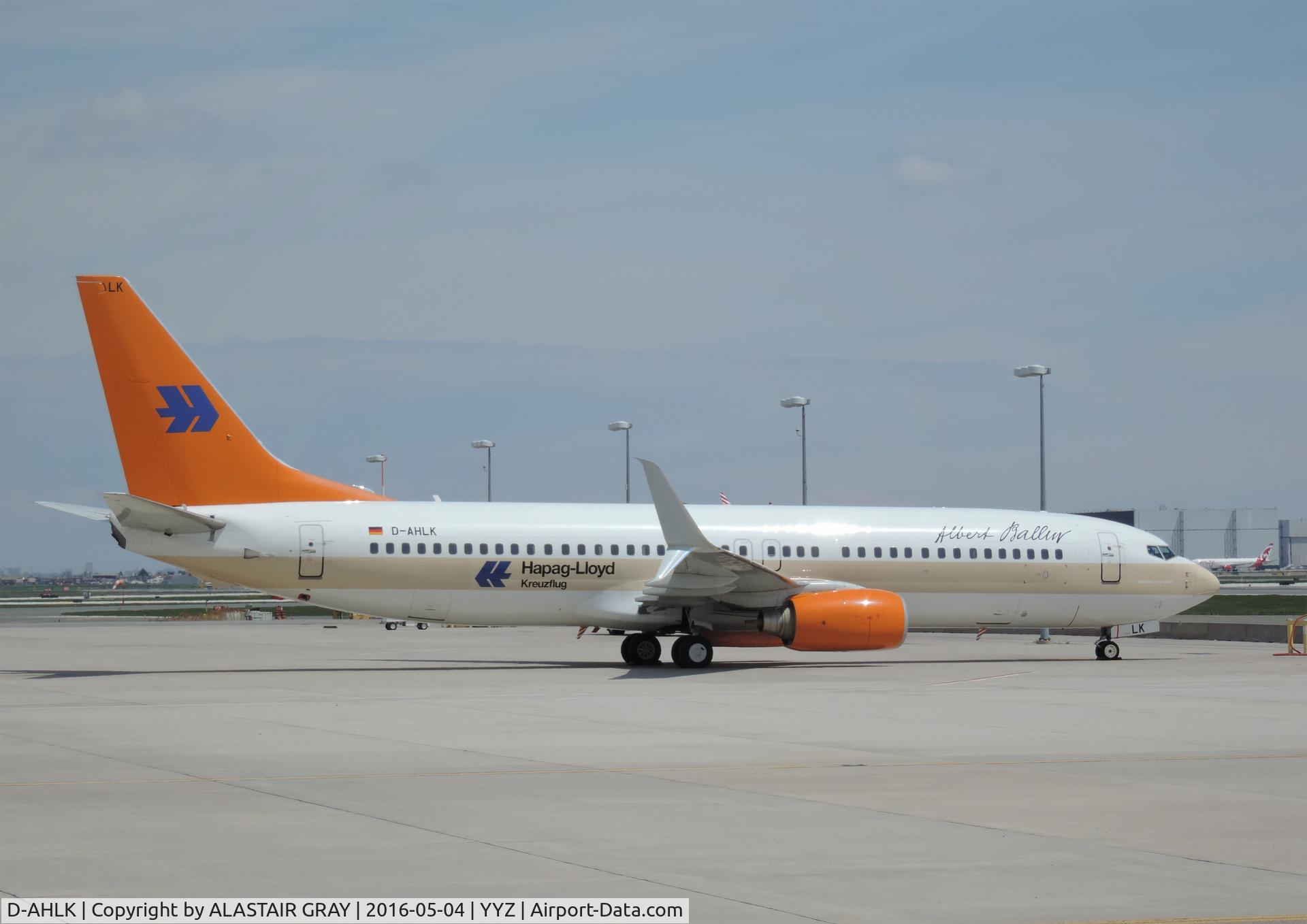 D-AHLK, 2008 Boeing 737-8K5 C/N 35143, Sunning itself in the FedEx lot
