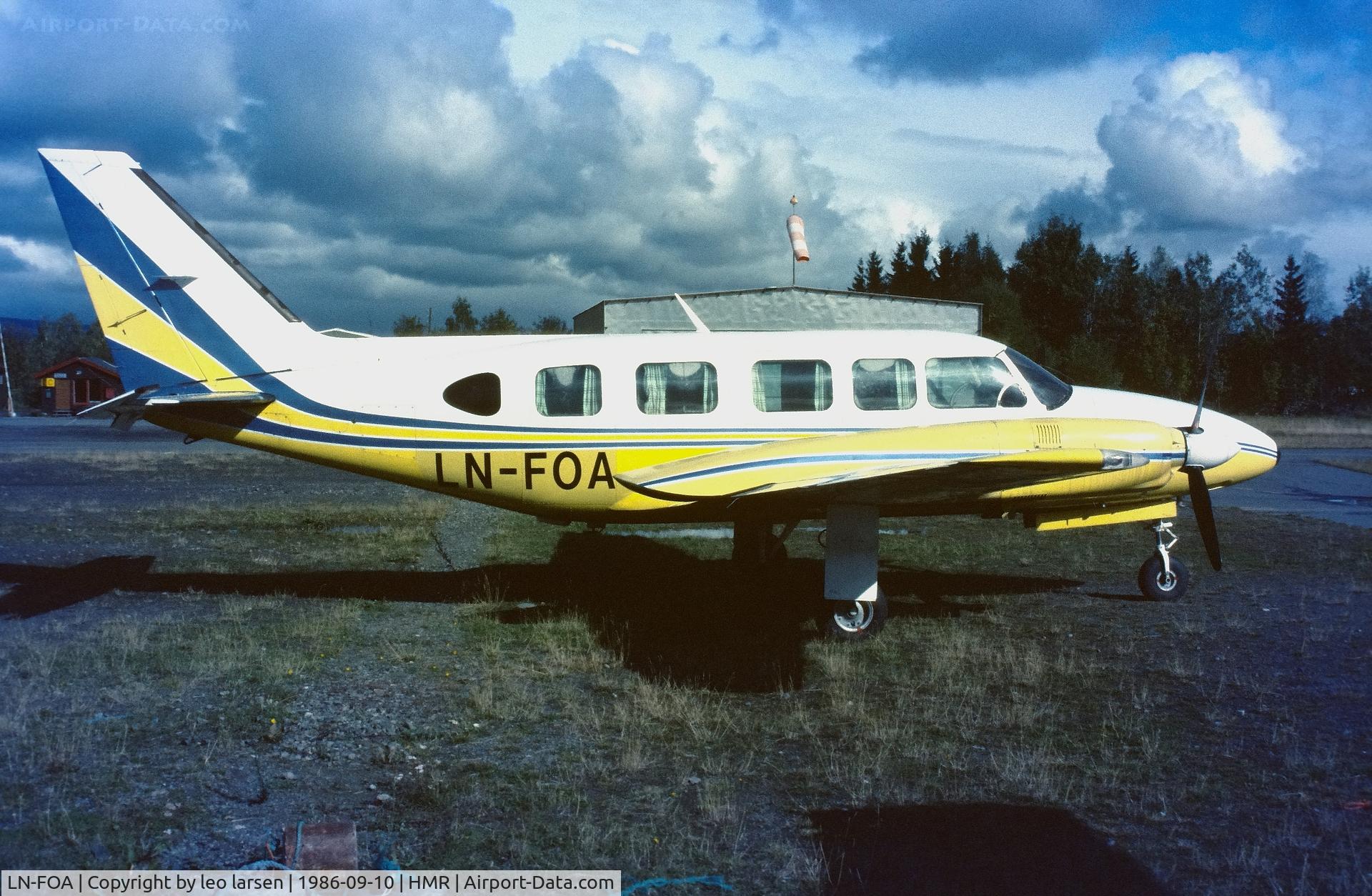 LN-FOA, 1979 Piper PA-31-350 Navajo Chieftain C/N 31-7952015, Hamar 10.9.1986