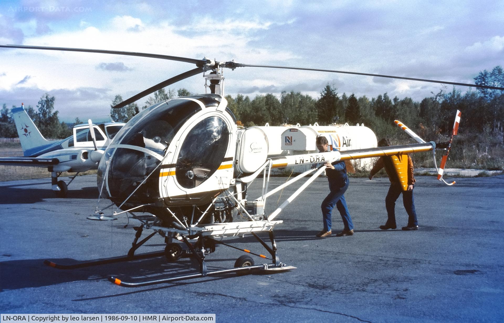 LN-ORA, Hughes Schweizer 300C C/N S1197, Hamar 10.9.1986