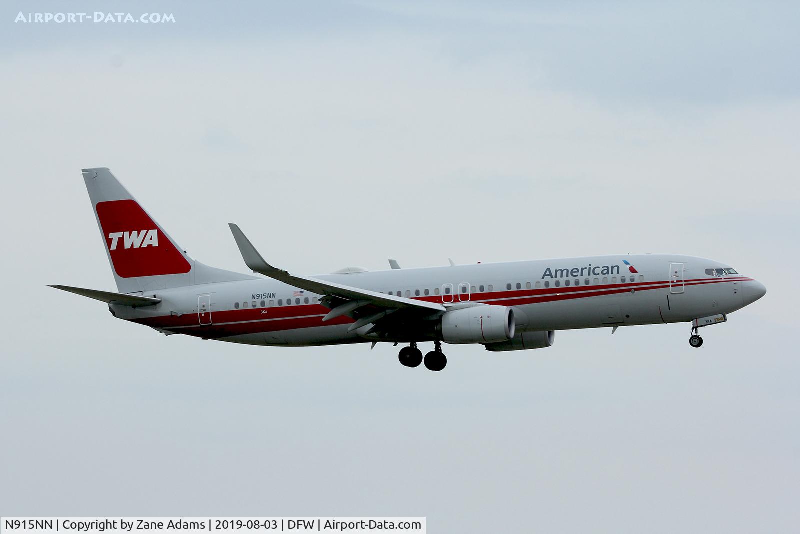 N915NN, 2013 Boeing 737-823 C/N 33227, Arriving at DFW Airport