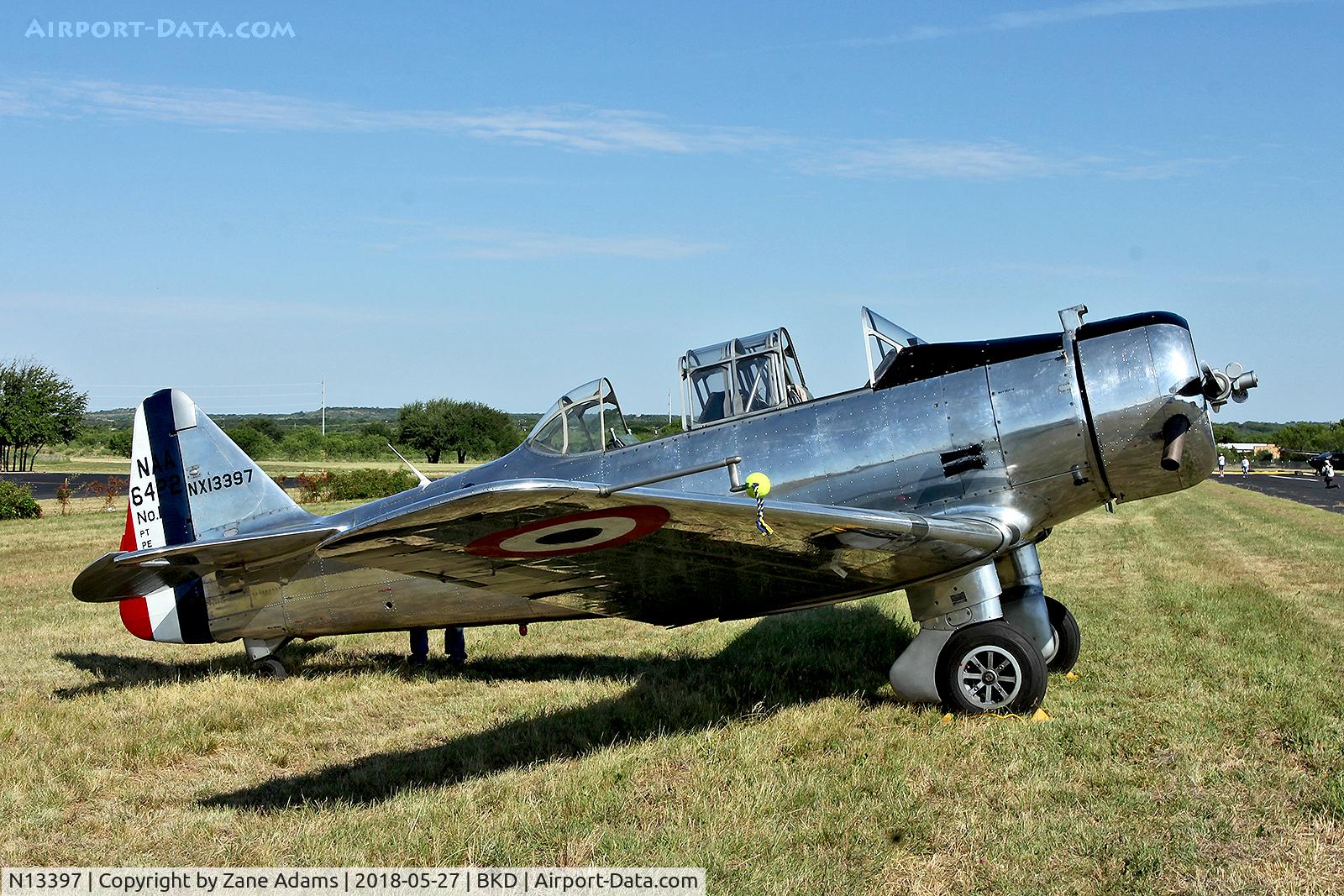 N13397, 1940 North American NA-64 C/N 64-2033, At the 2018 Breckenridge Airshow