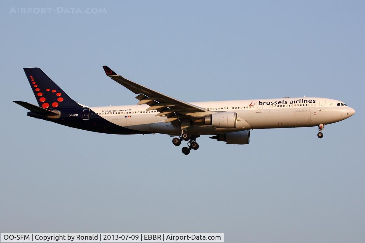 OO-SFM, 1993 Airbus A330-301 C/N 030, at bru
