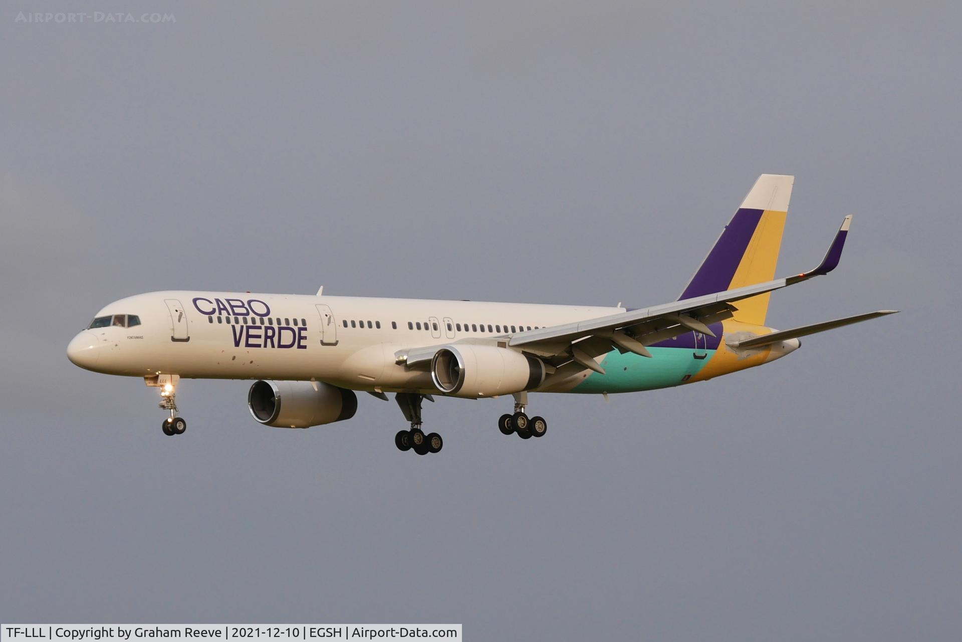 TF-LLL, 2000 Boeing 757-256 C/N 29307, Landing at Norwich.