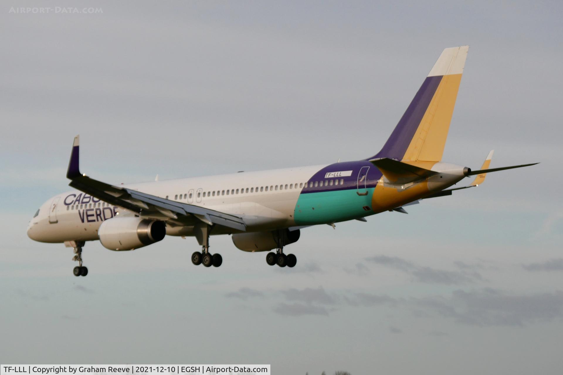 TF-LLL, 2000 Boeing 757-256 C/N 29307, Landing at Norwich.