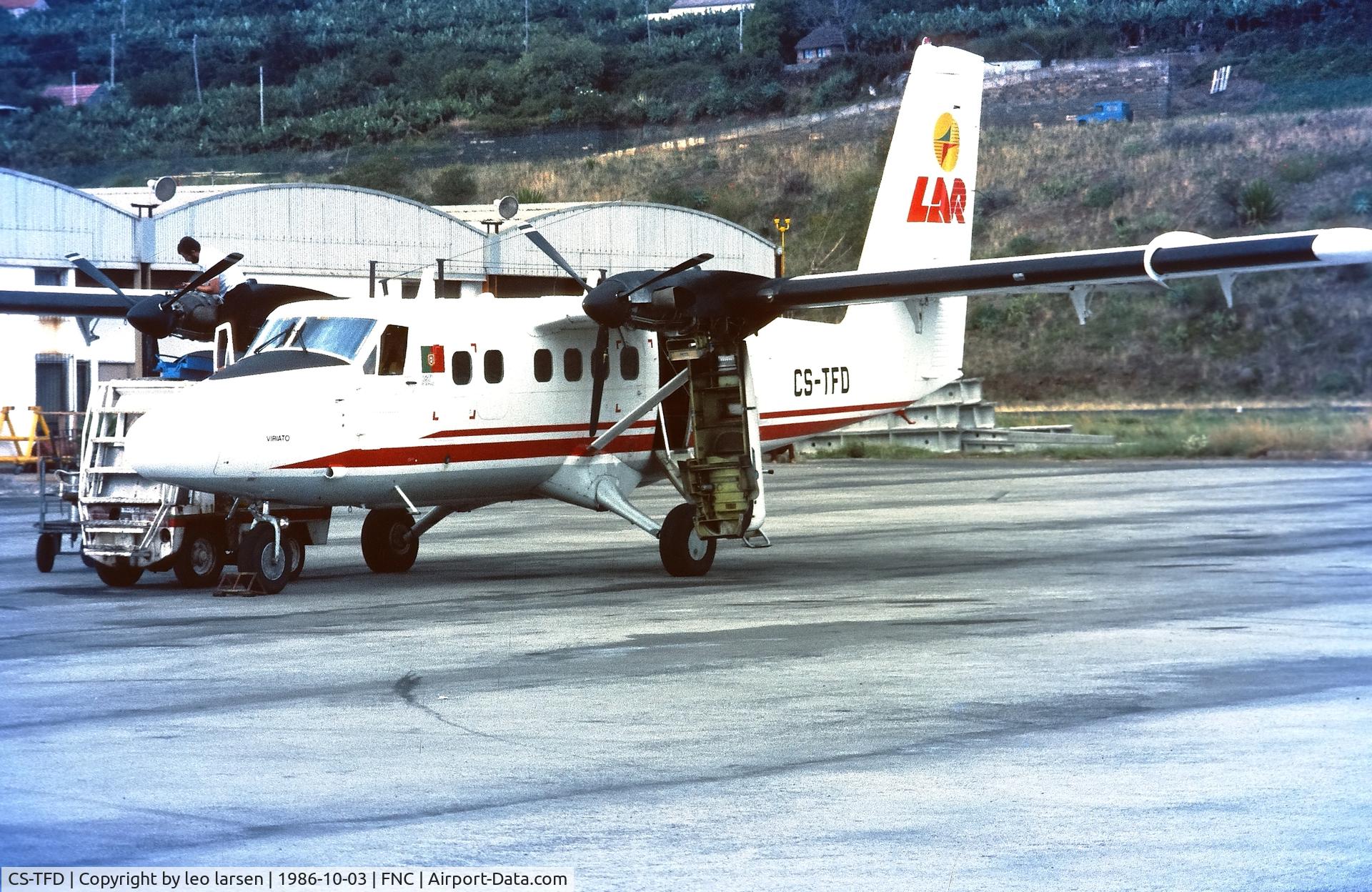 CS-TFD, 1979 De Havilland Canada DHC-6-300 Twin Otter C/N 648, Funchal 3.10.1986