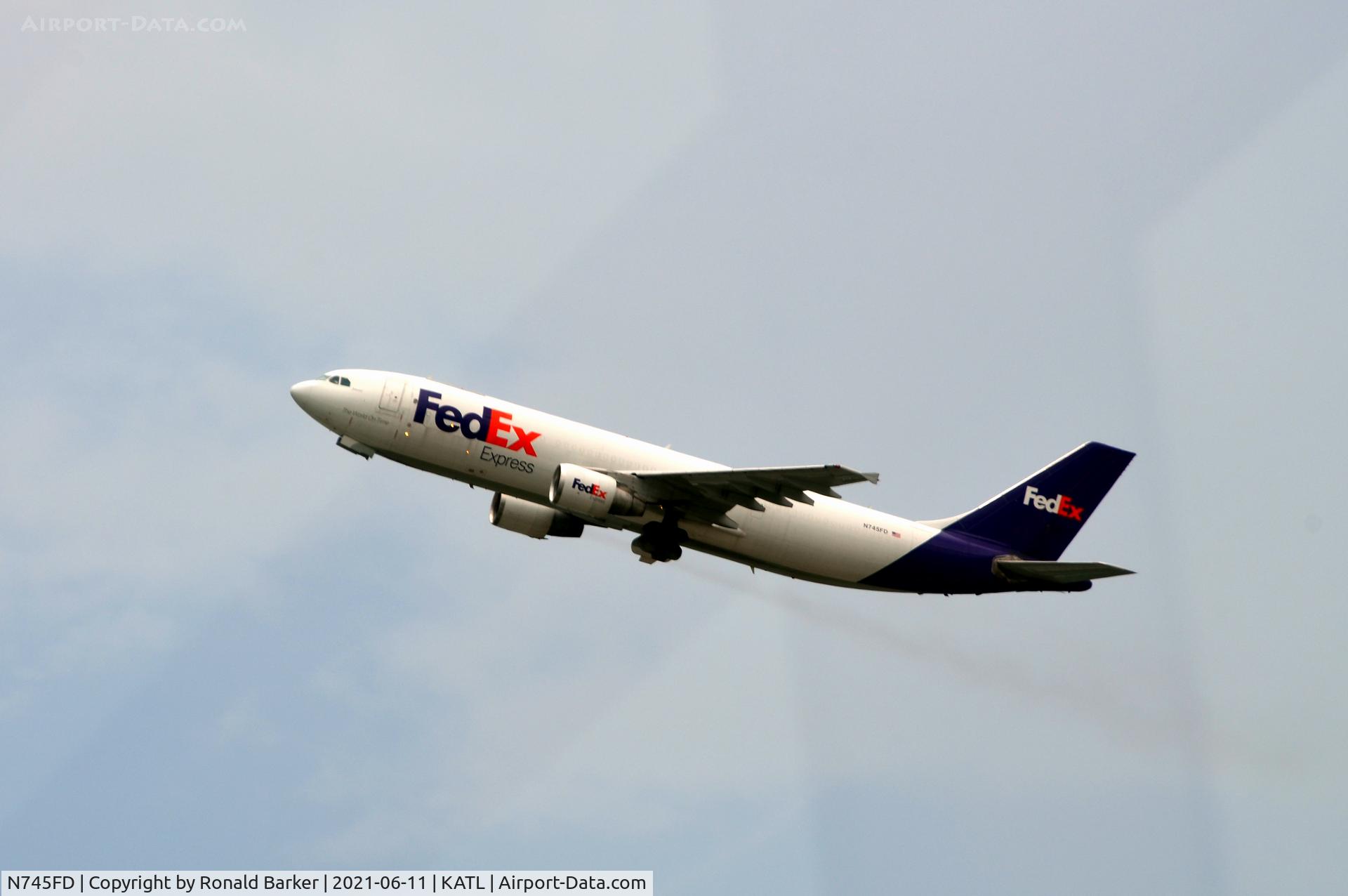 N745FD, 1992 Airbus A300B4-622R C/N 668, Takeoff Atlanta