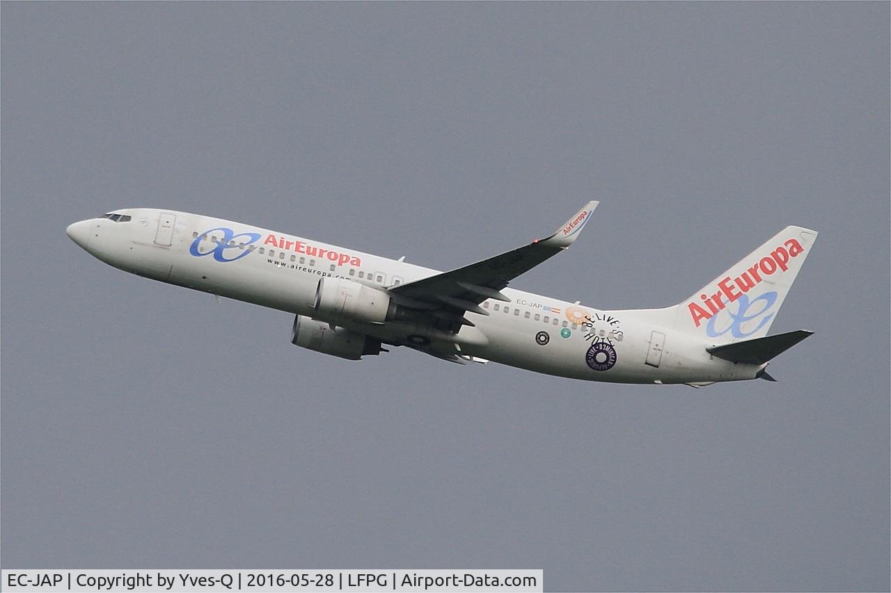 EC-JAP, 2004 Boeing 737-85P C/N 33971, Boeing 737-85P, Climbing from rwy 08L, Roissy Charles De Gaulle airport (LFPG-CDG)