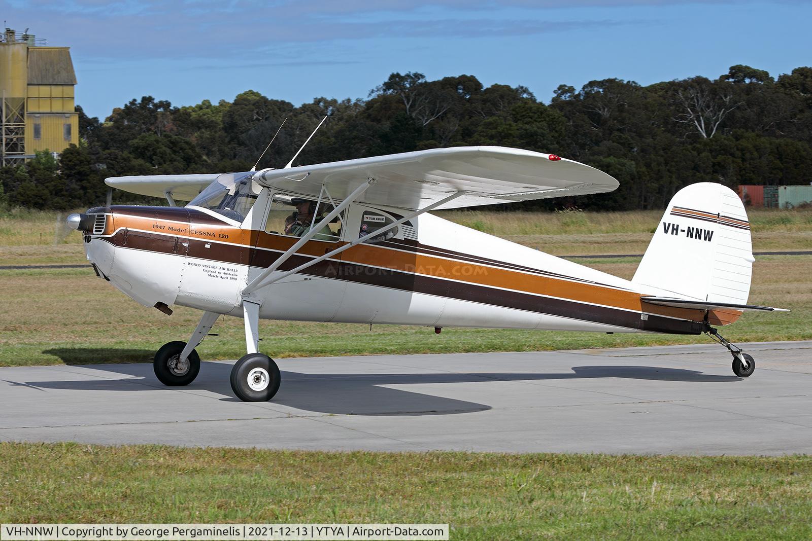 VH-NNW, 1947 Cessna 120 C/N 13579, AAAA Christmas 2021 Toy Run