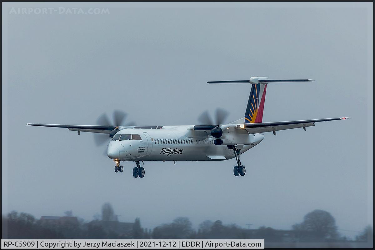 RP-C5909, 2018 Bombardier DHC-8-402 Dash 8 C/N 4582, Bombardier Inc. Bombardier DHC-8-400, c/n: 4582