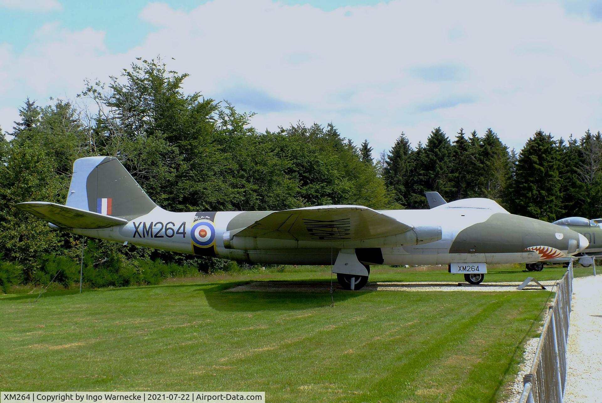 XM264, English Electric Canberra B(I).8 C/N EEP71624, English Electric Canberra B(1)8 at the Flugausstellung P. Junior, Hermeskeil