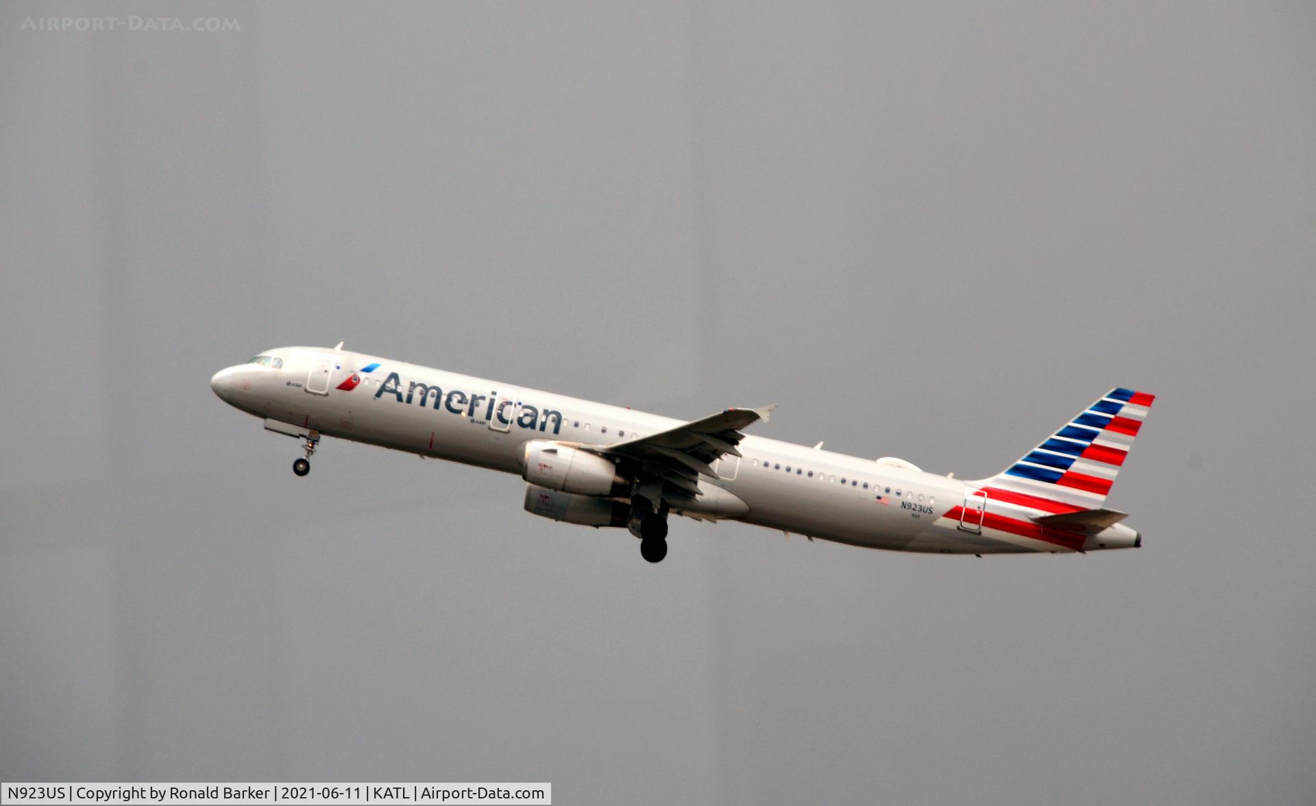 N923US, 2015 Airbus A321-231 C/N 6543, Takeoff Atlanta