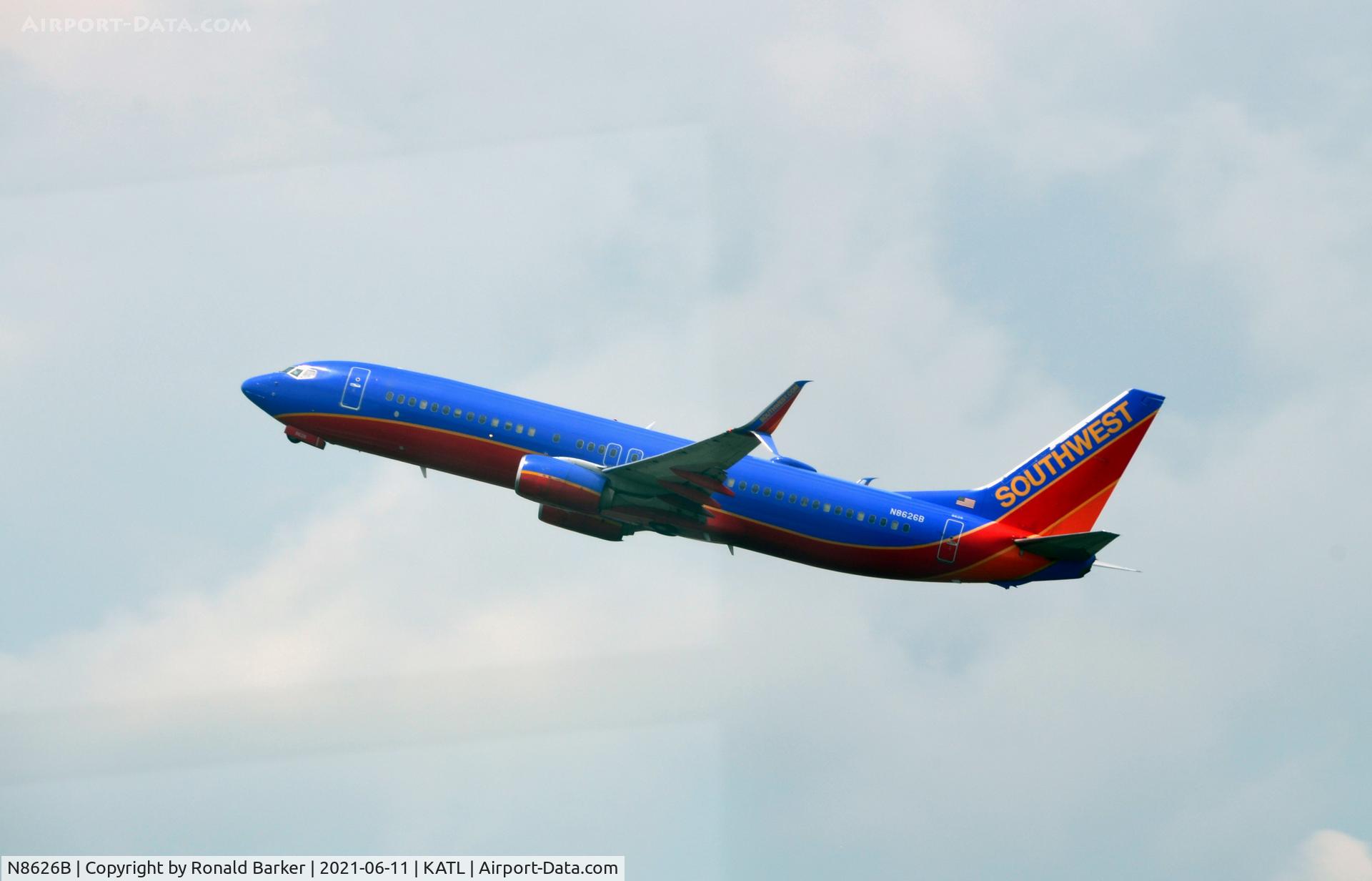 N8626B, 2014 Boeing 737-8H4 C/N 36894, Takeoff Atlanta
