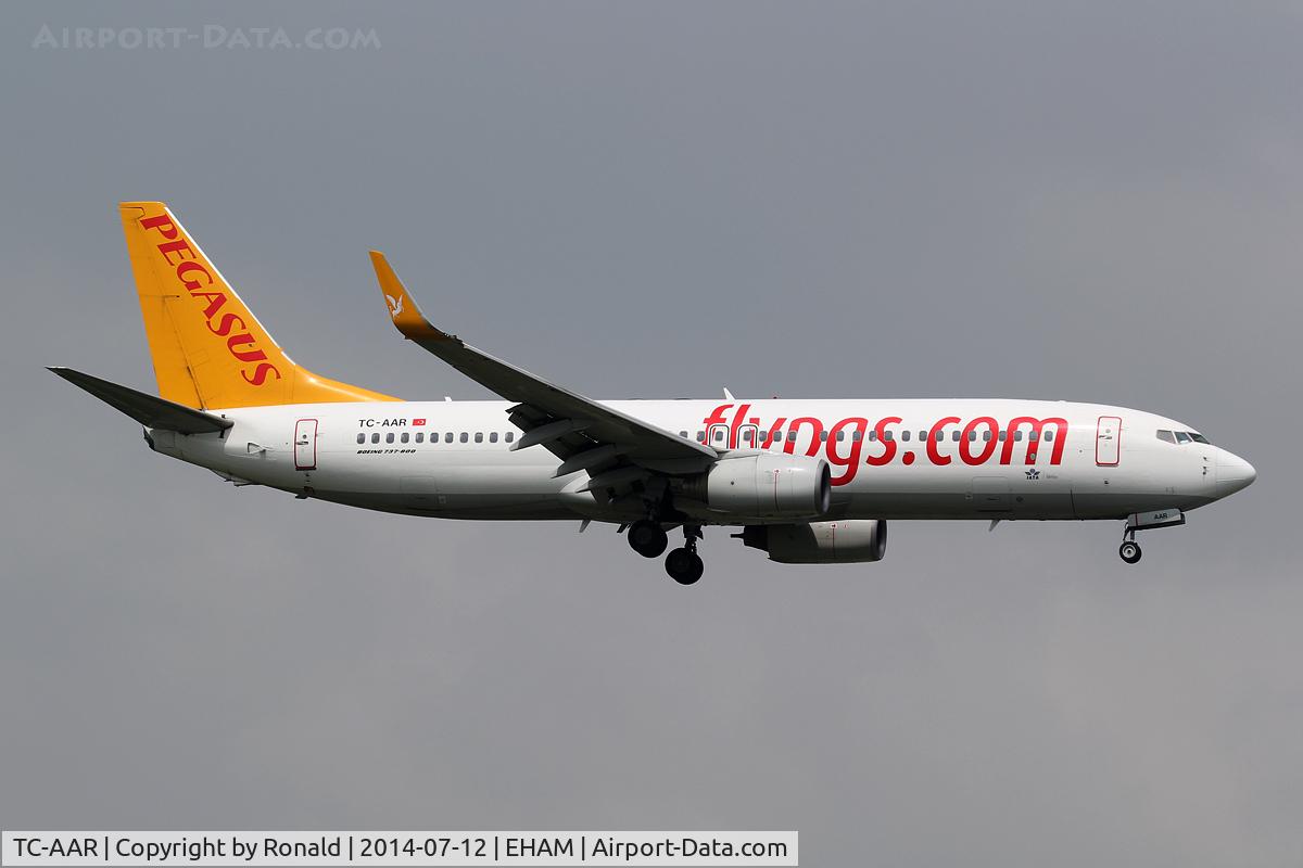 TC-AAR, 2000 Boeing 737-86N C/N 28624, at spl