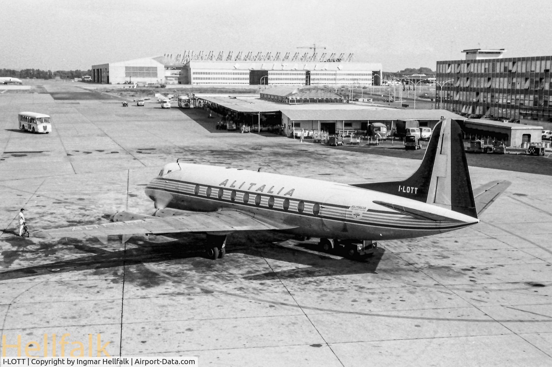 I-LOTT, 1957 Vickers Viscount 785D C/N 330, Shot at Rome/ Fiumicino mid 60-ies.