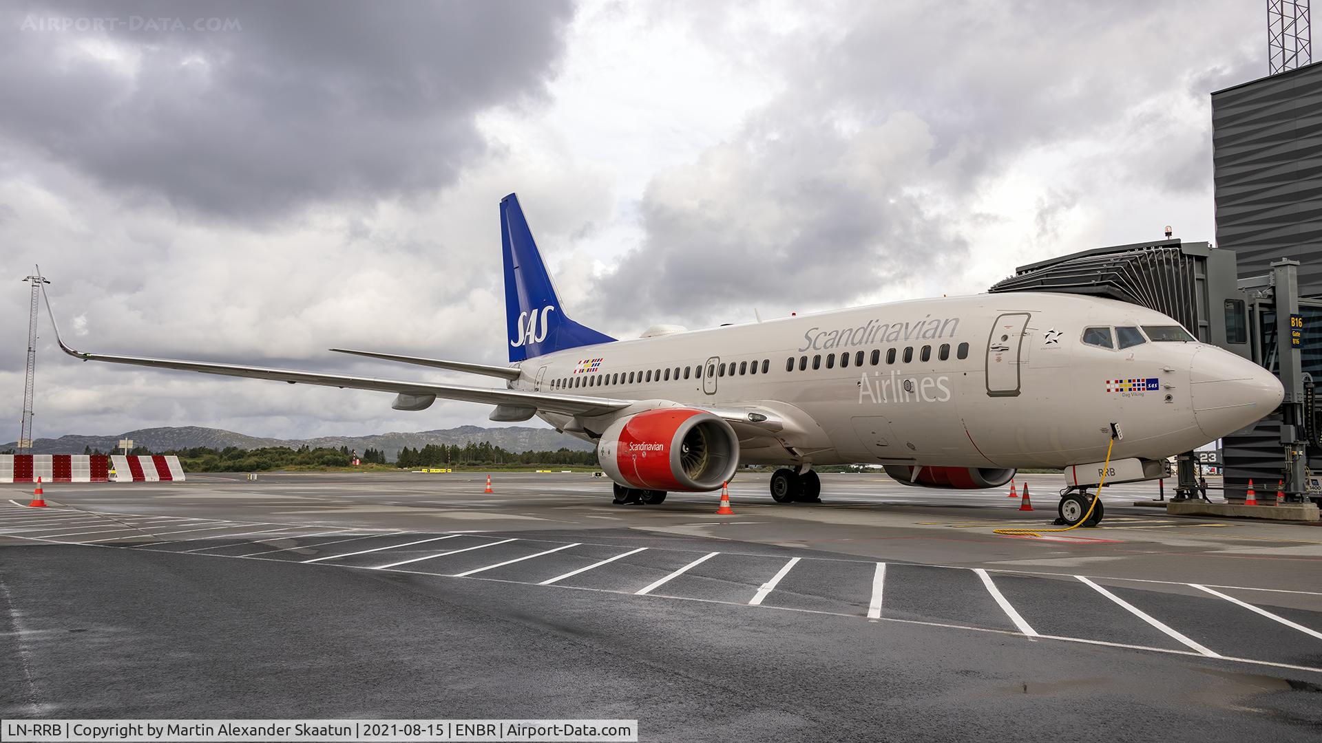 LN-RRB, 2007 Boeing 737-783 C/N 32276, Parked at gate B16 at Bergen airport Flesland.