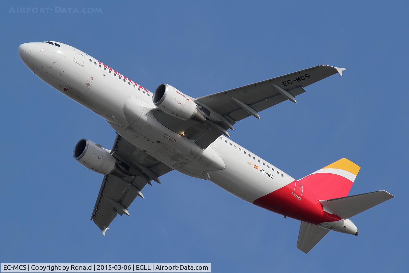 EC-MCS, 2014 Airbus A320-214 C/N 6244, at lhr