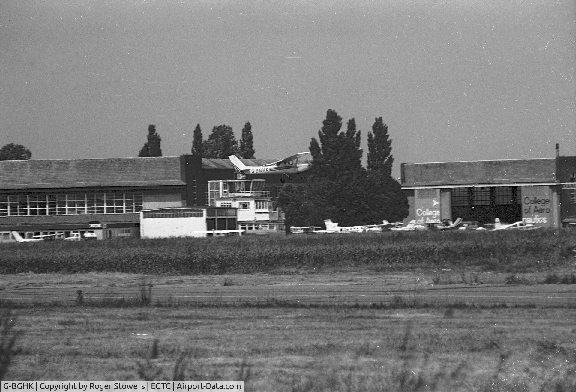 G-BGHK, 1979 Reims F152 C/N 1573, G-BGHK takes off from Cranfield Airfield c.1987 (Ref 1987 63-18).
Photographer: Roger Stowers (died 2003).
Copyright now held by Aston Martin Heritage Trust.