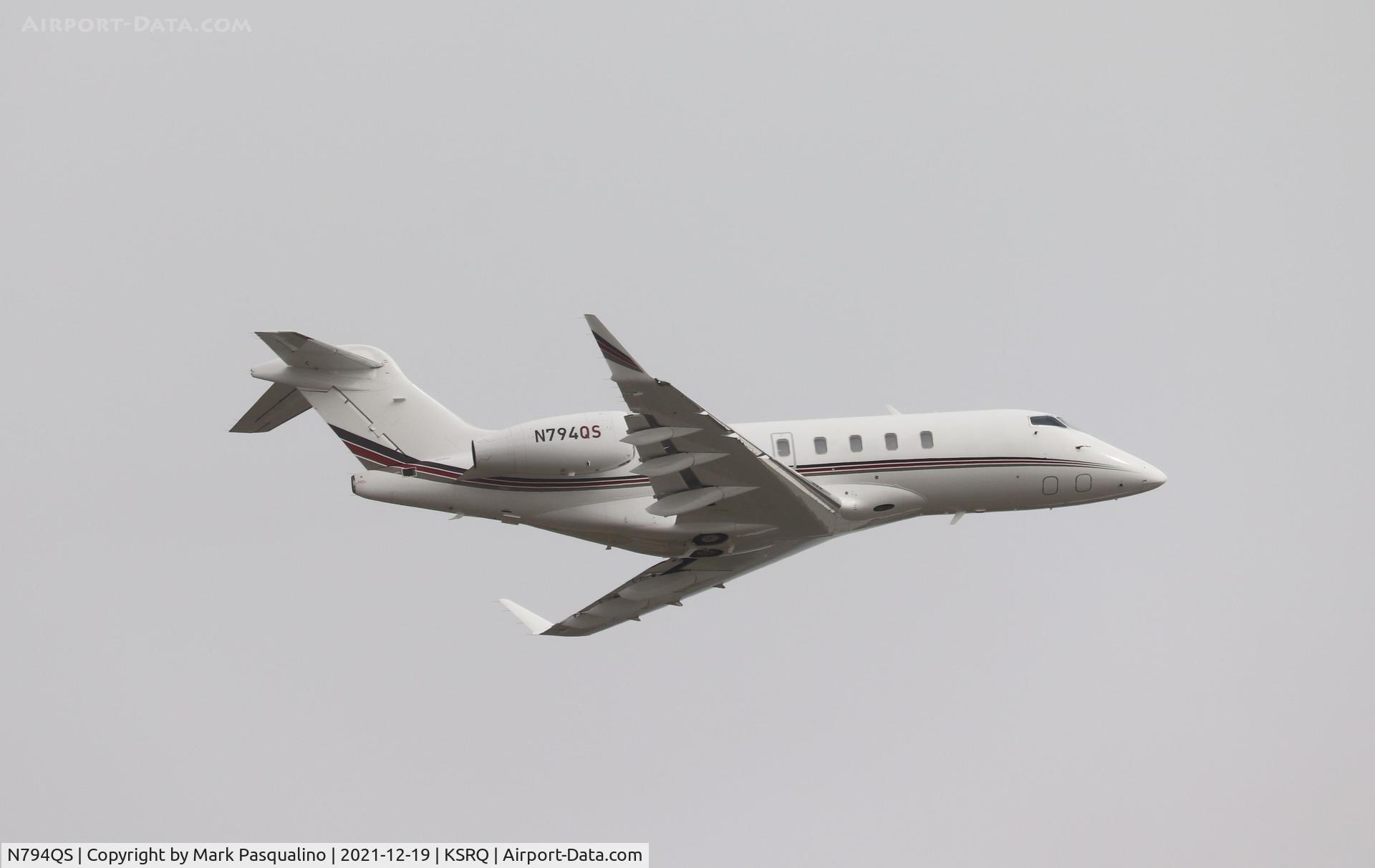 N794QS, 2016 Bombardier Challenger 300 (BD-100-1A10) C/N 20638, Challenger 300