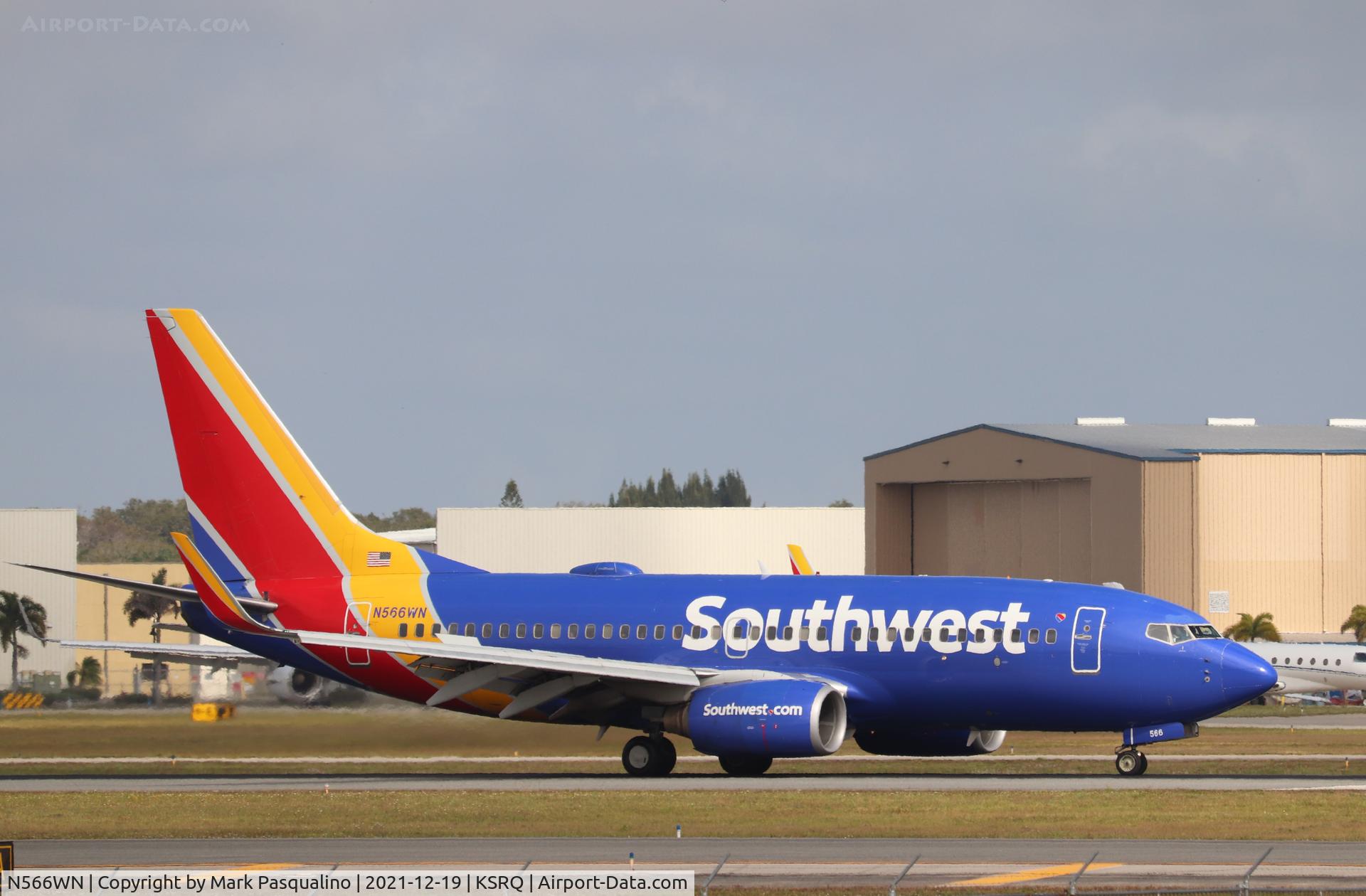 N566WN, 2002 Boeing 737-7CT C/N 32753, Boeing 737-7H4