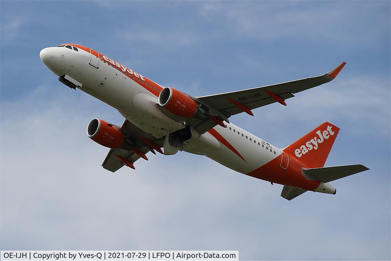 OE-IJH, 2017 Airbus A320-214 C/N 7687, Airbus A320-214, Take off rwy 24, Paris Orly airport (LFPO-ORY)