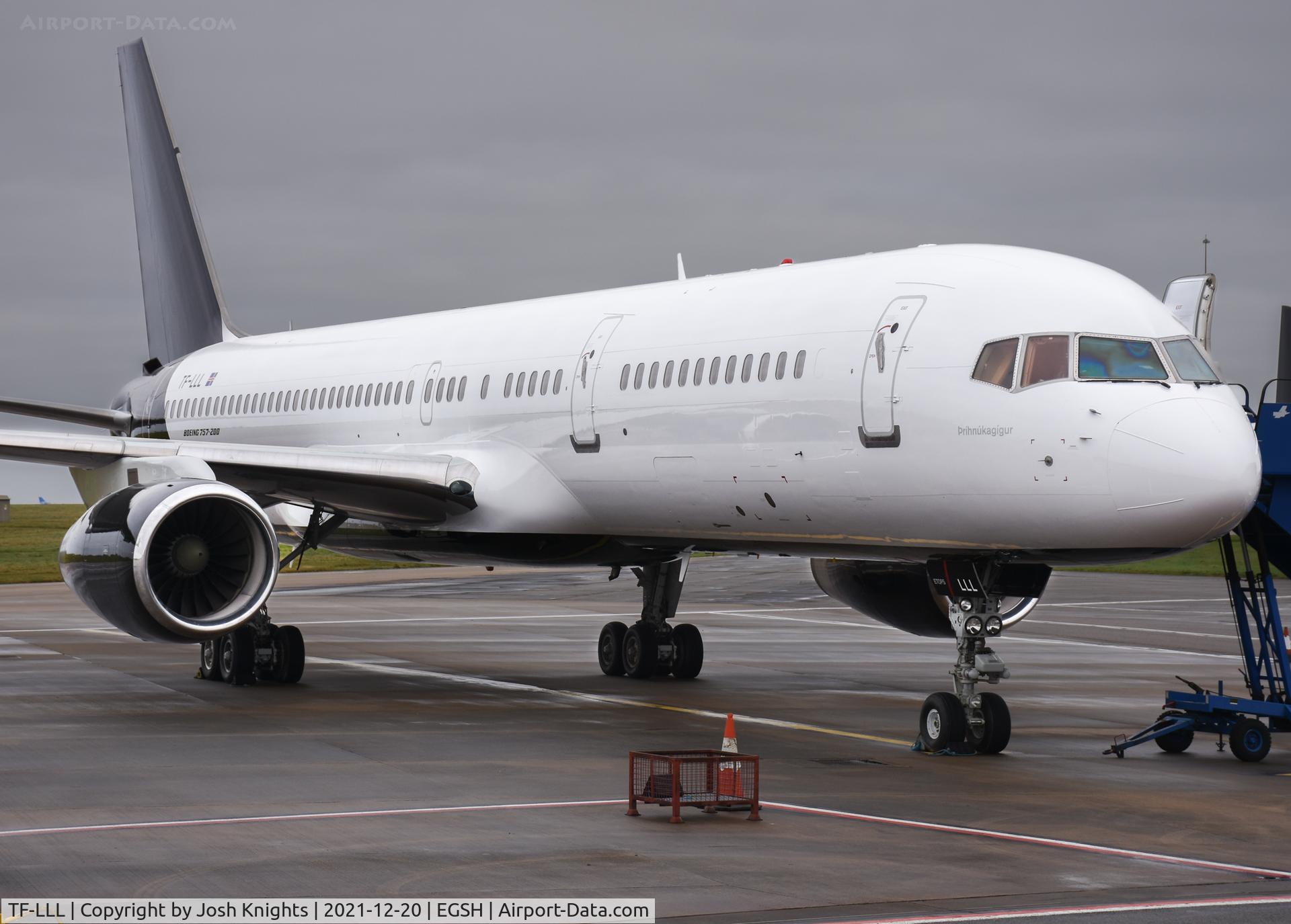 TF-LLL, 2000 Boeing 757-256 C/N 29307, On Stand After Respray.