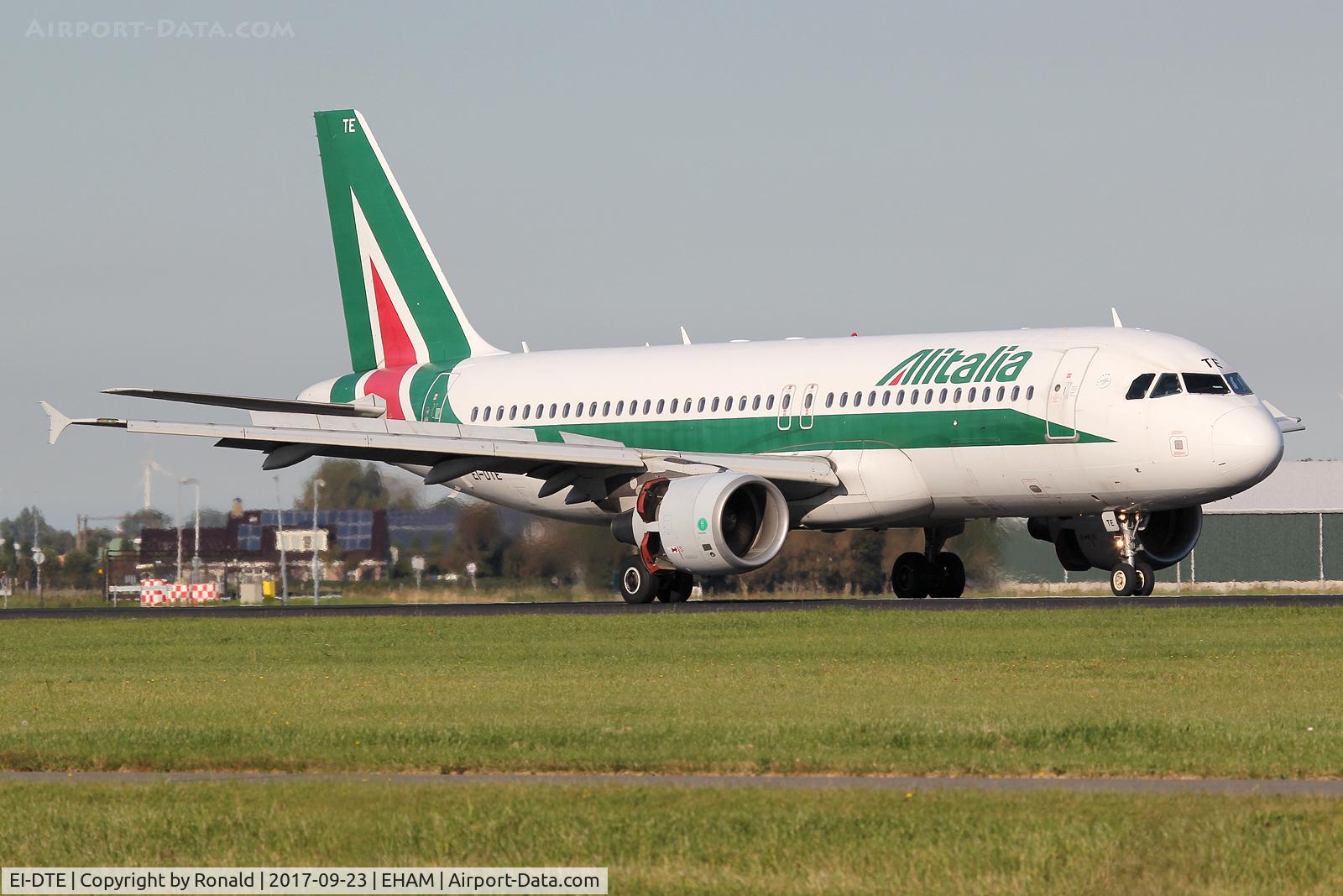 EI-DTE, 2009 Airbus A320-216 C/N 3885, at spl