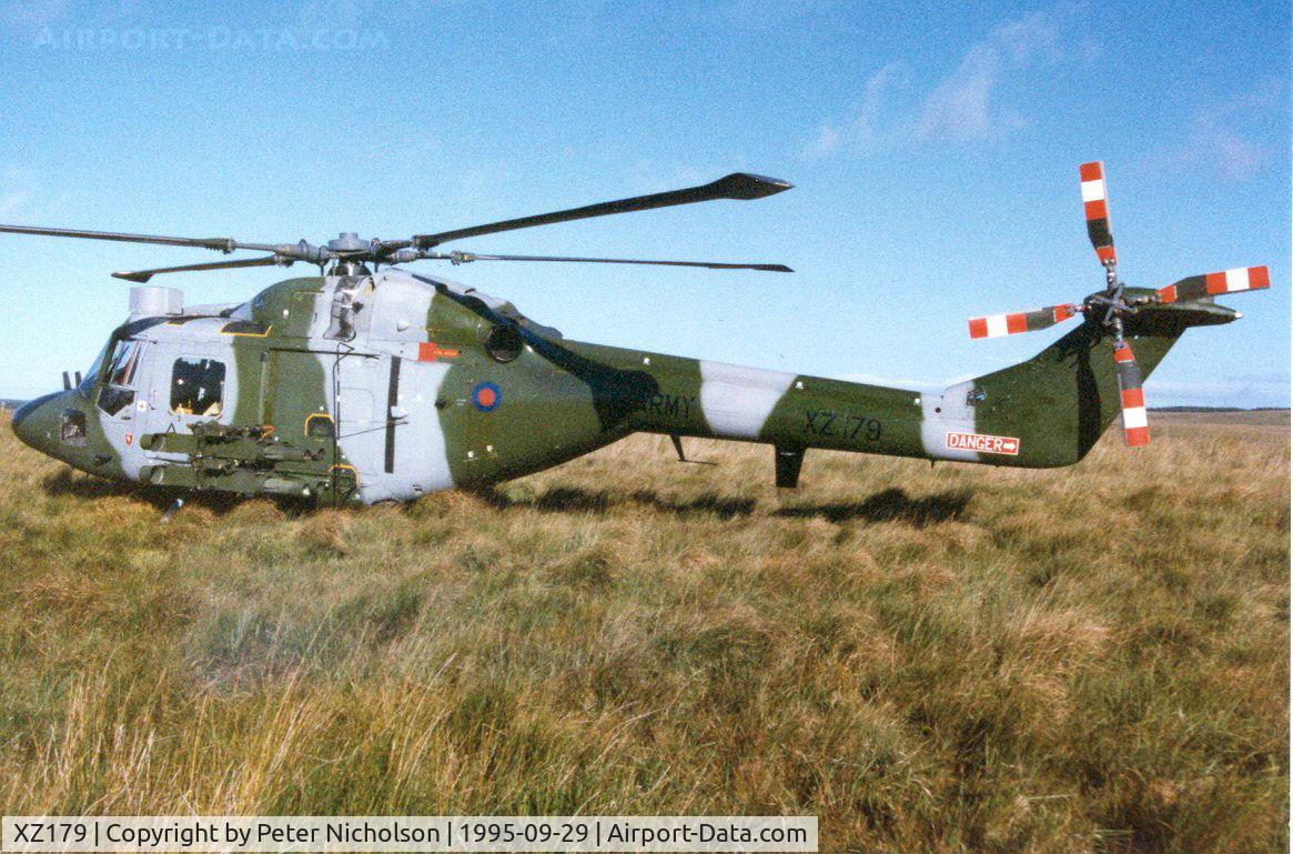 XZ179, 1978 Westland Lynx AH.7 C/N 047, Lynx AH.7, callsign Spindle 1, of 654 Squadron on a training exercise in September 1995.