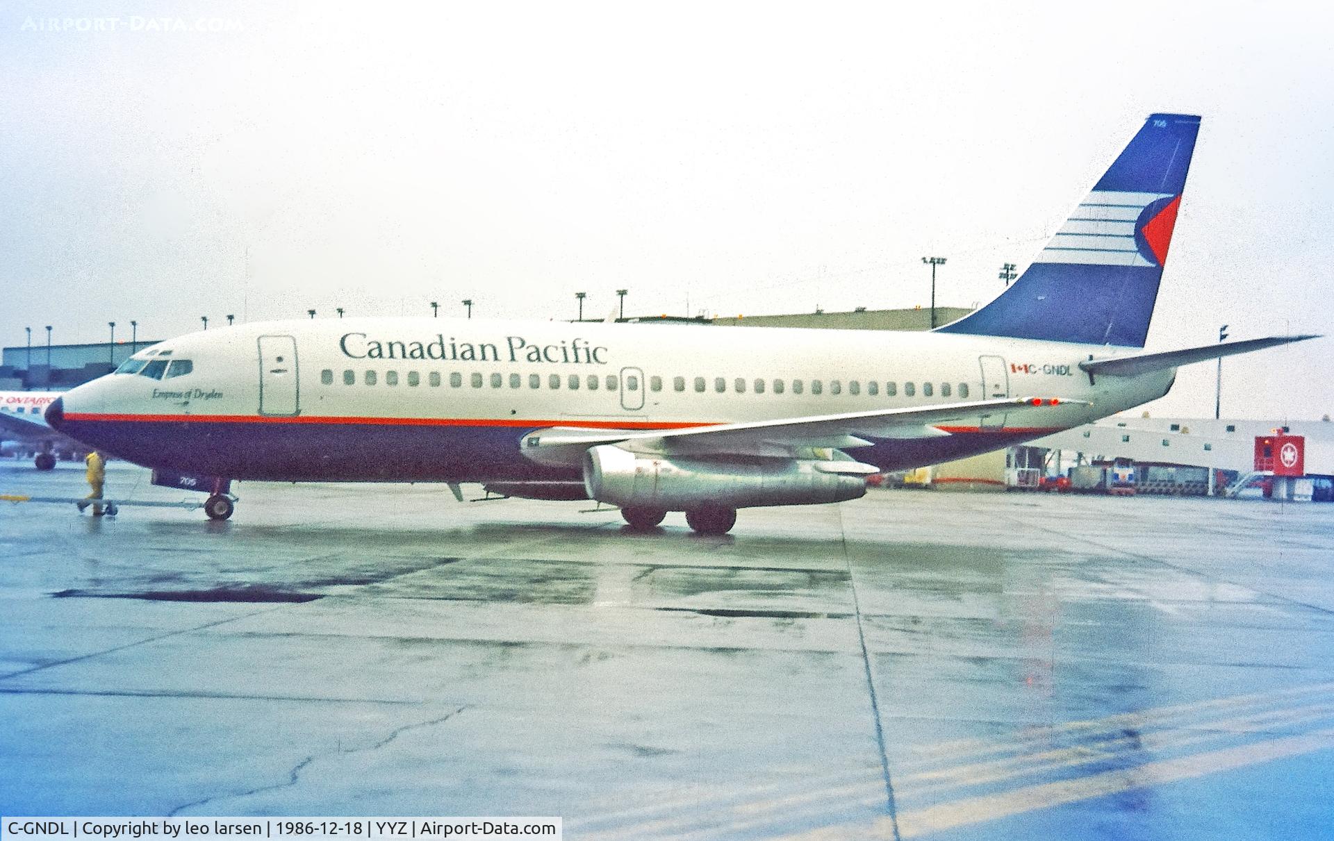 C-GNDL, 1975 Boeing B-737-242 C/N 21186, Toronto 18.12.1986