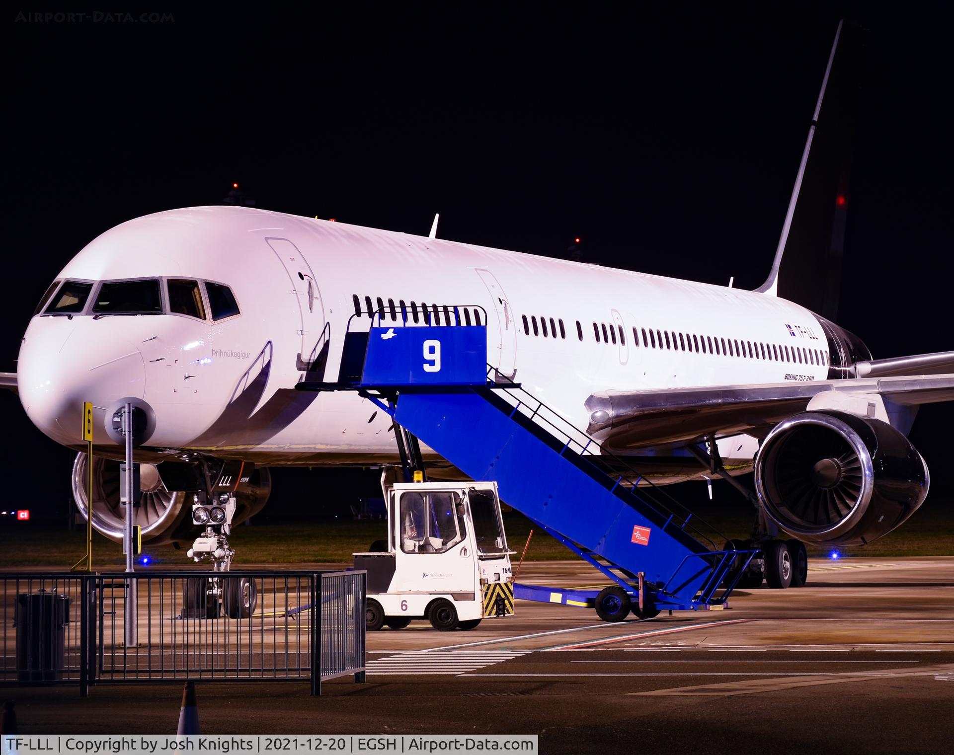 TF-LLL, 2000 Boeing 757-256 C/N 29307, On Stand After Respray.